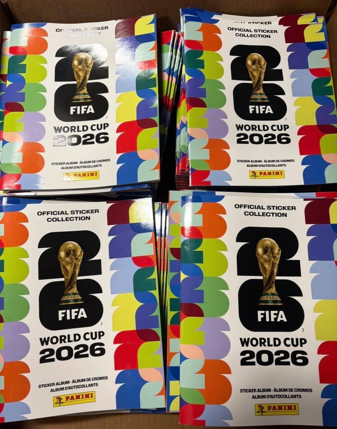 OFFICIAL STICKER COLLECTION  
FIFA WORLD CUP 2026  
STICKER ALBUM - ALBUM DE CROMOS  
ALBUM D'AUTOCOLLANTS  
PANINI