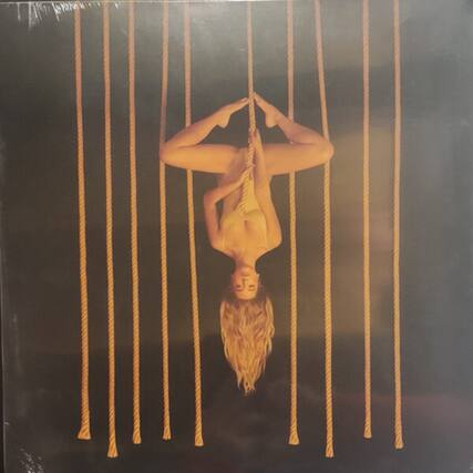 Front. Lola Indigo - Akelarre - VINYL LP.