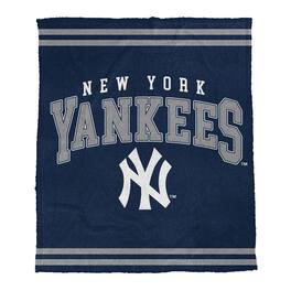 Pegasus - New York Yankees 60" x 70" Cozy Plush Knit Blanket - Multicolor