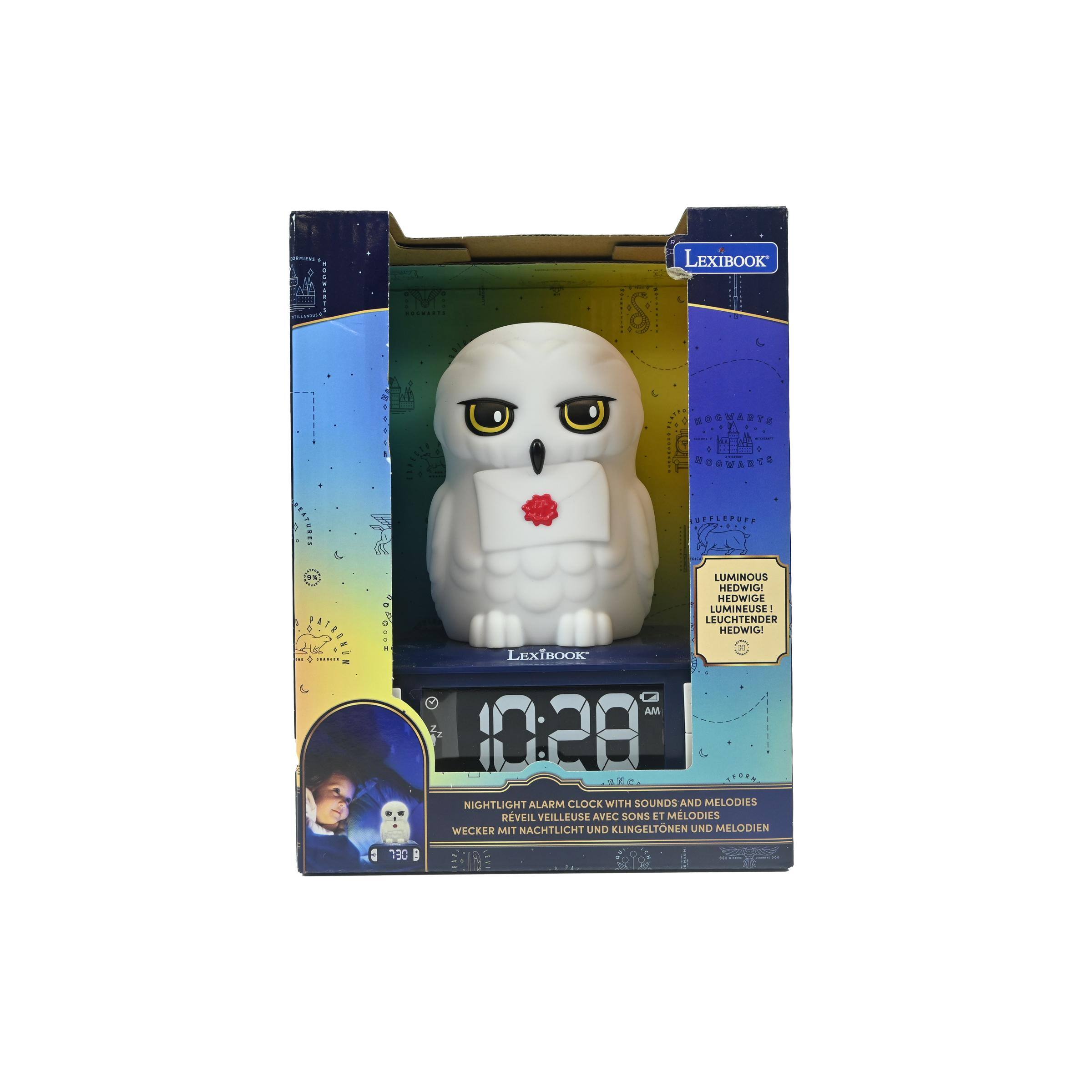 LEXIBOOK  
NOGMARTS  
UFFLEPUFF  
LUMINOUS HEDWIG! HEDWIGE LUMINEUSE LEUCHTENDER HEDWIG!  
LEXIBOOK AM 1028 NIGHTLIGHT ALARM CLOCK WITH SOUNDS AND MELODIES RVEIL VEILLEUSE AVEC SONS ET MLODIES WECKER MIT NACHTLICHT UND KLINGELTONEN UND MELODIEN  
730 g
