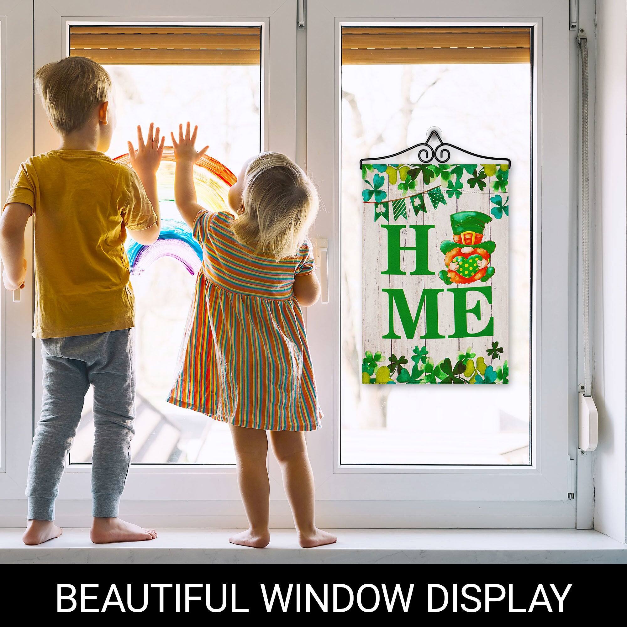 H ME  
BEAUTIFUL WINDOW DISPLAY