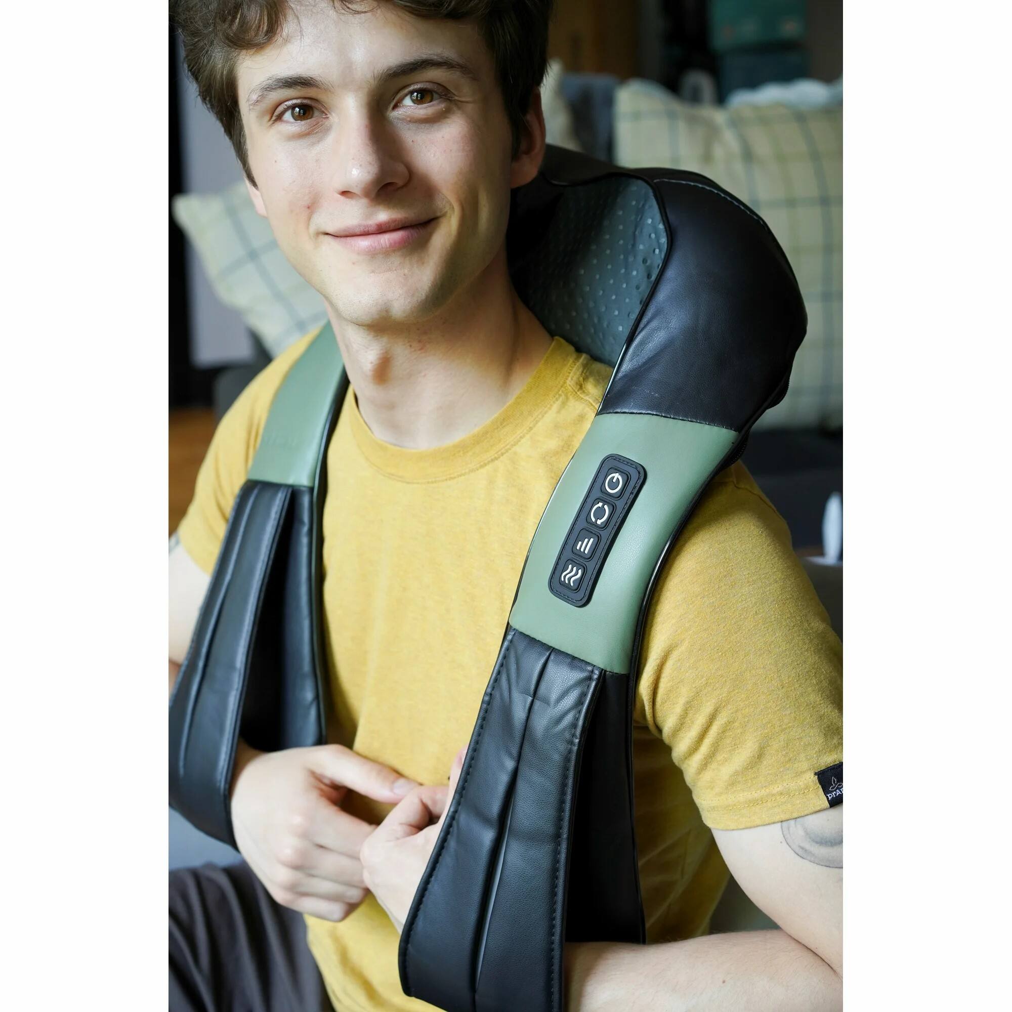 The text on the image is:

"O C ill SS5 PA"