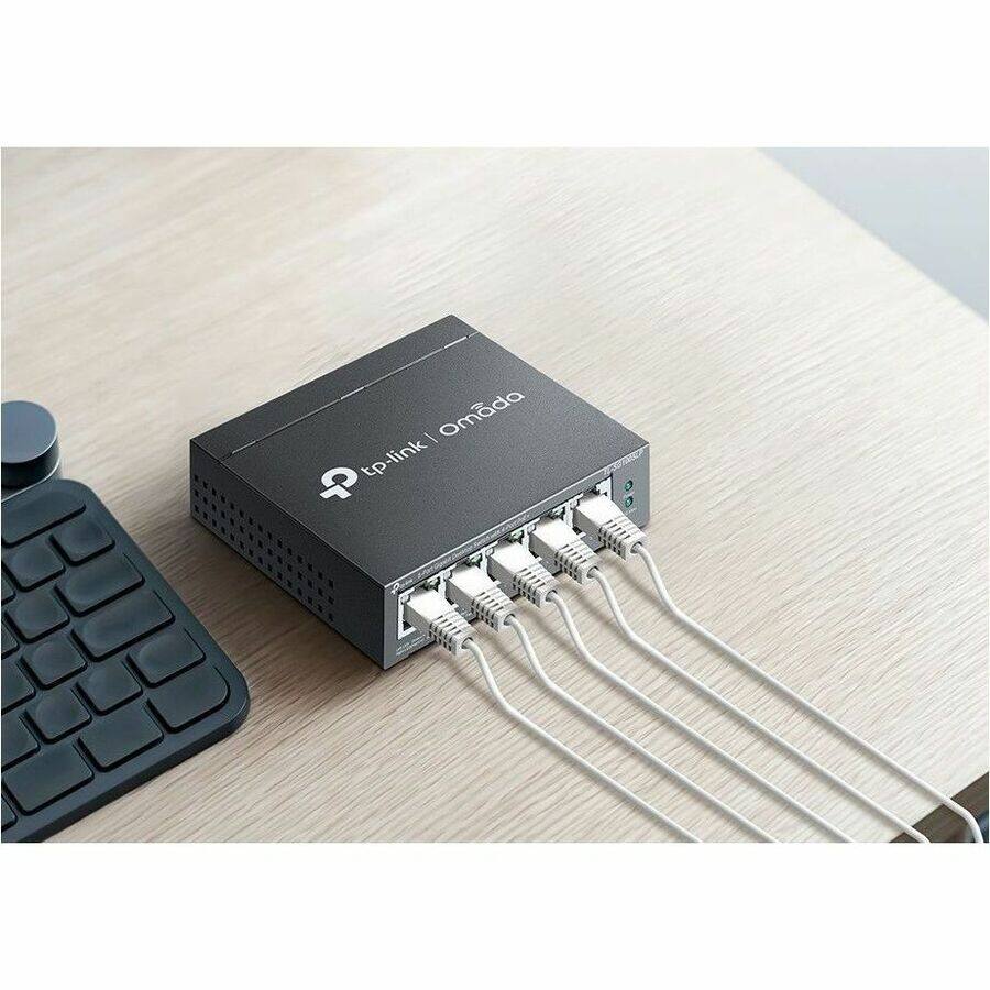 TP Link Omada Omada 5 Port Gigabit Easy Managed Switch with 4 Port