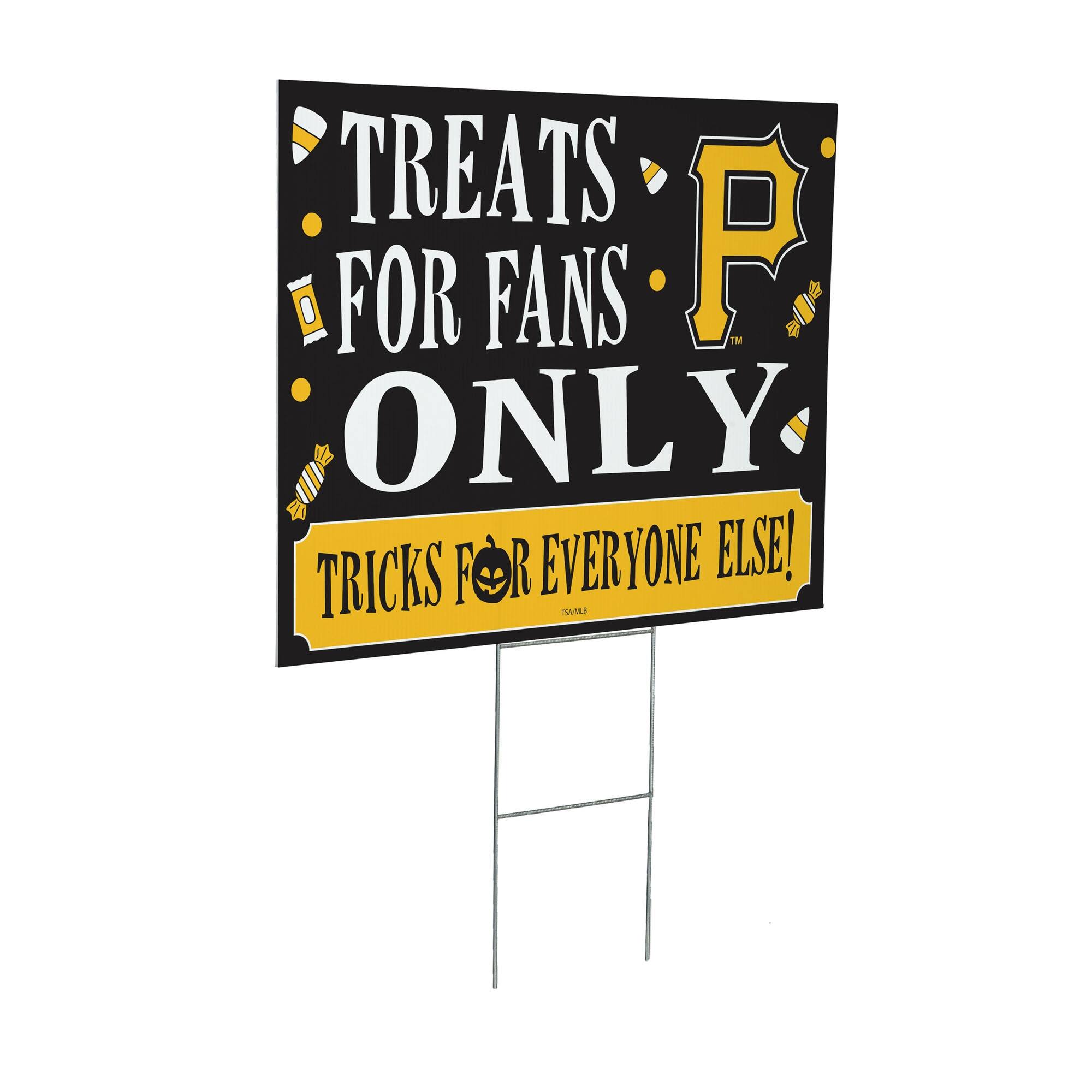 TREATS FOR FANS ONLY  
TRICKS FOR EVERYONE ELSE!