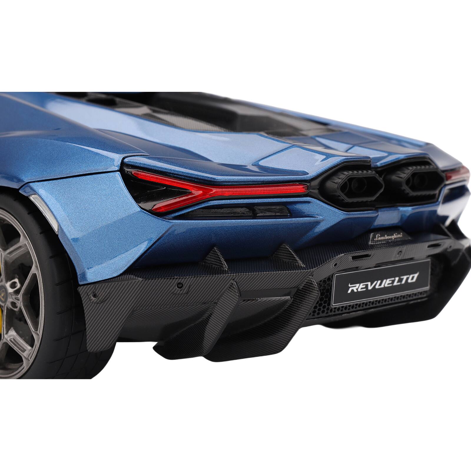 Lamborghini
REVUELTO