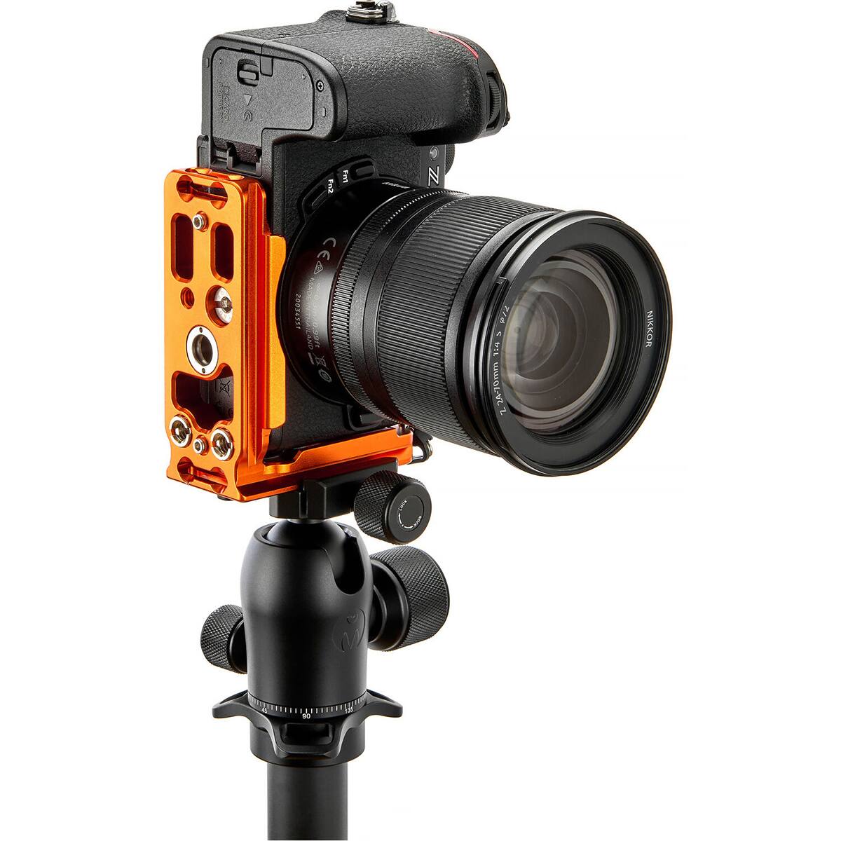 Fm2 Fml N CEA 2000 POOT4811 ie ONY 1007 3/2 . 114 24-70mm 1 NIKKOR 90