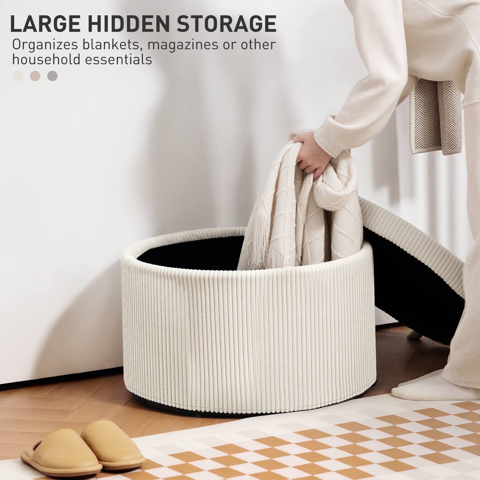 LARGE HIDDEN STORAGE
Organizes blankets, magazines or other household essentials