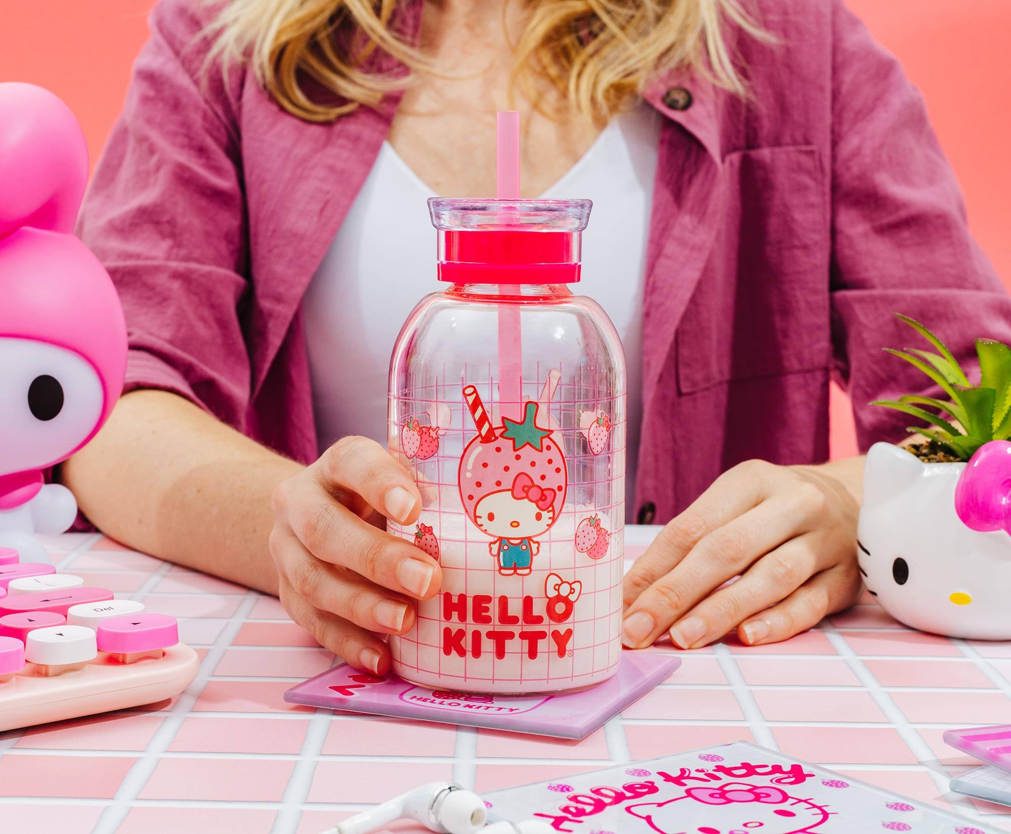 Silver Buffalo Sanrio Hello Kitty Pink Strawberry 15 Ounce Glass