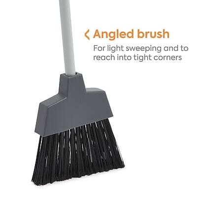 Angled brush  
For light sweeping and to reach into tight corners