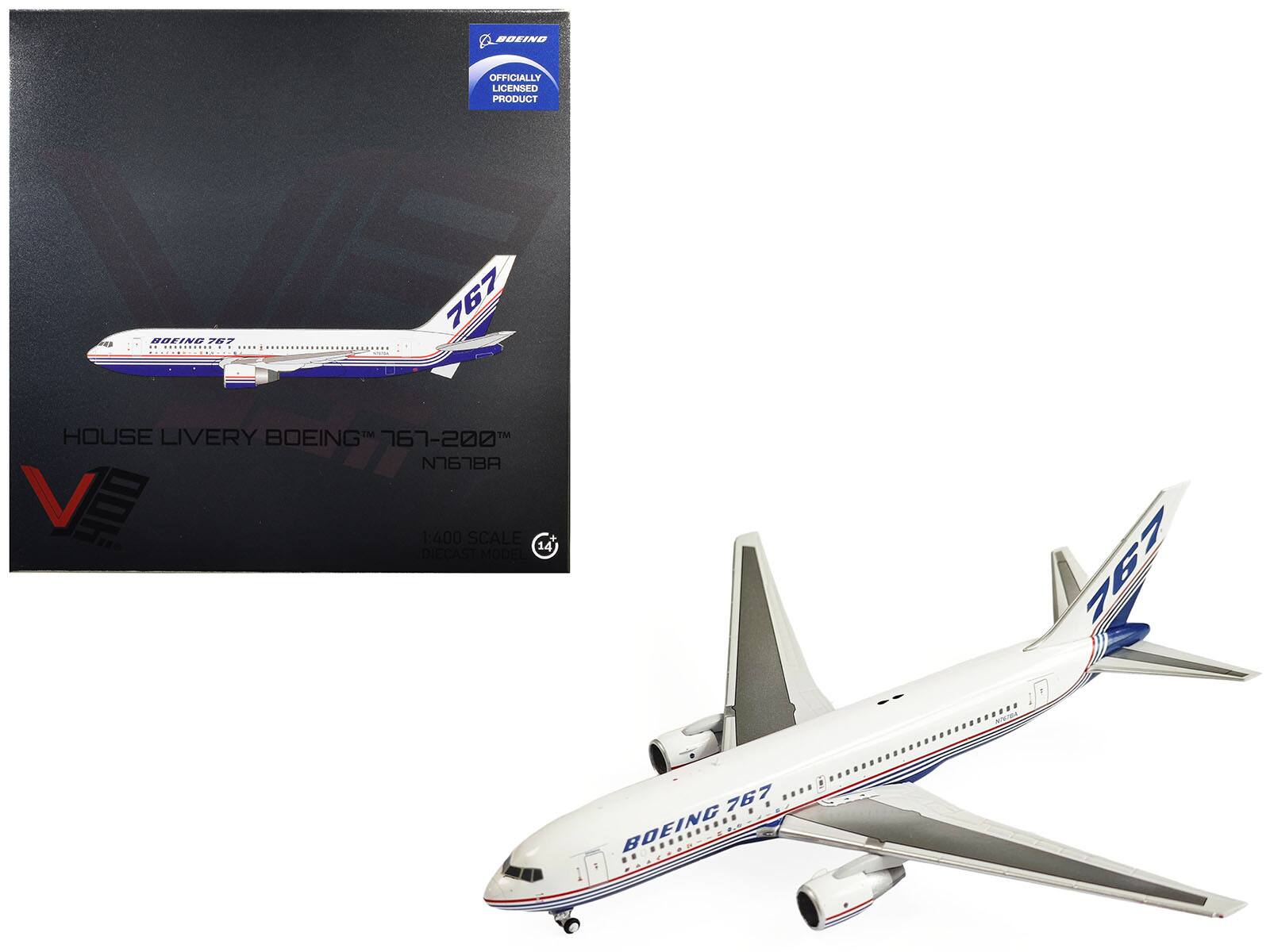 BOEING  
OFFICIALLY LICENSED PRODUCT  
BOEING 787  
767  
HOUSE LIVERY BOEING™ 767-200™ 1:400 SCALE 14 DIECAST MODEL  
767  
767 BOEING