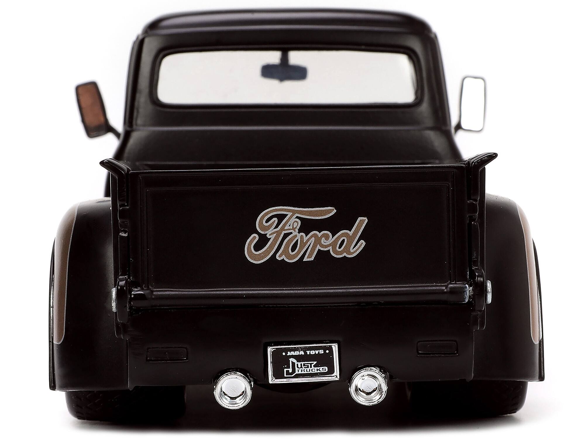 Ford  
JADA TOYS  
JUA LO  
UST TRUCKS