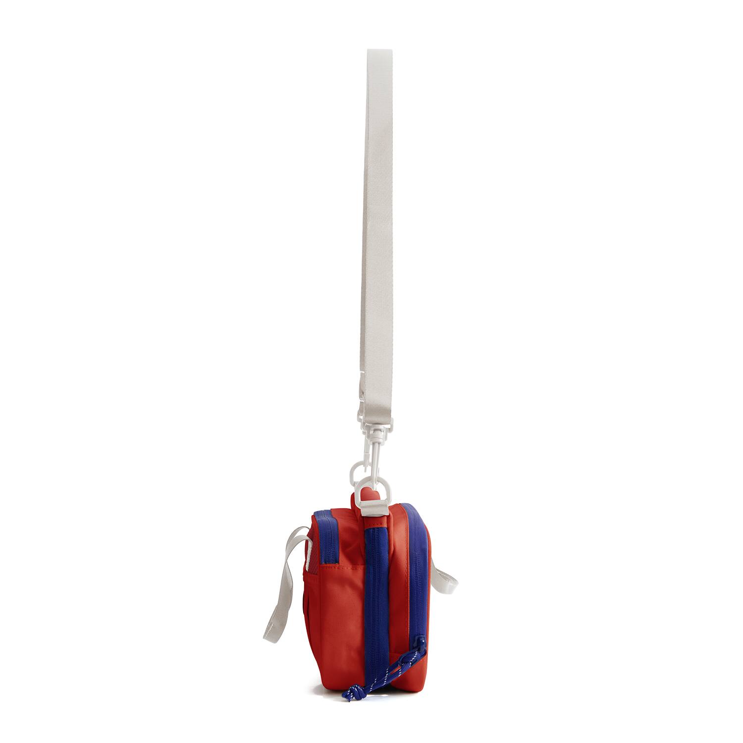Left. Bagsmart - Coast Water Bottle Sling Bag, Water-Repellent Crossbody with Dry-Wet Separation for Beach & Daily Use - Vermilion.