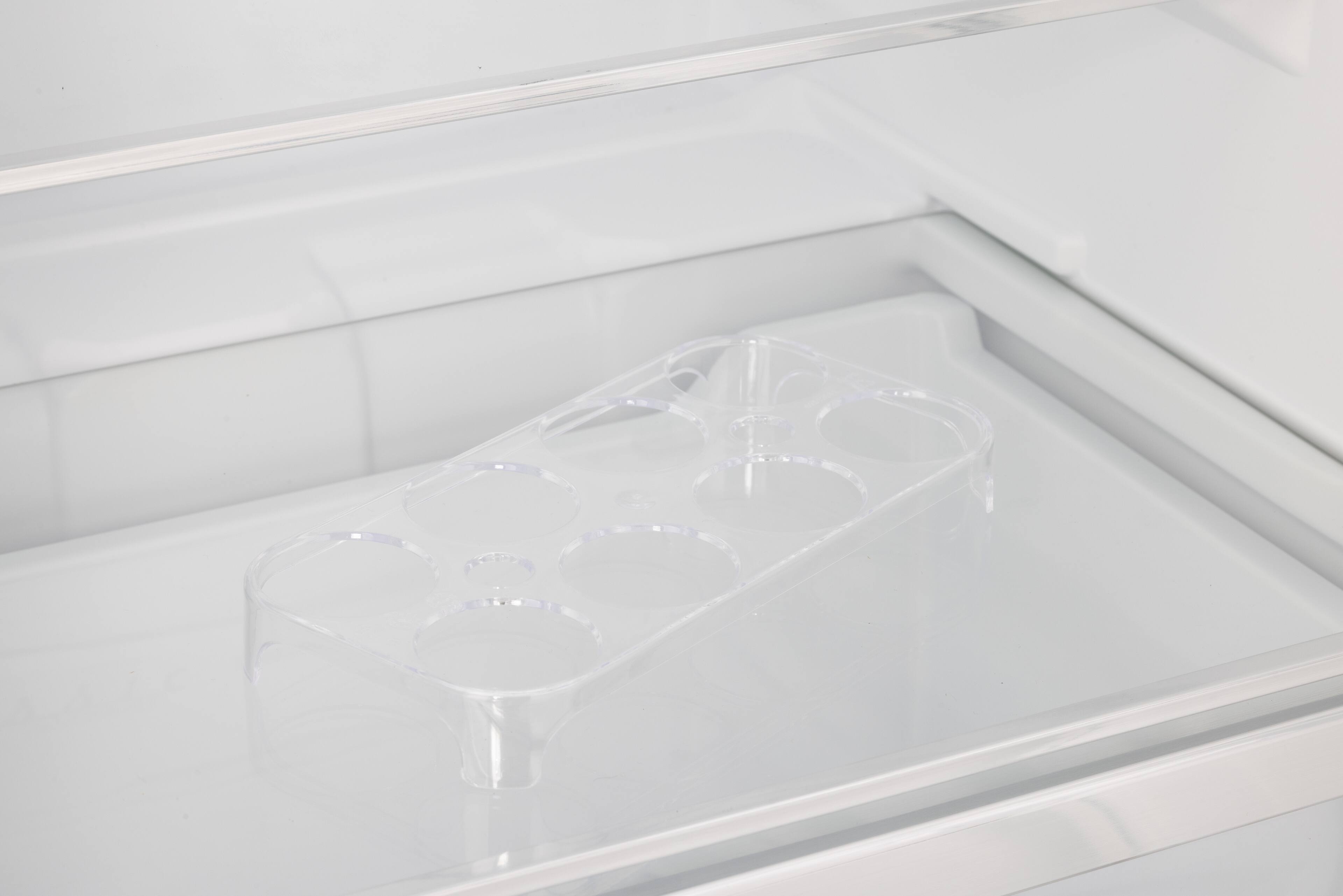 Alt View 8. Unique Appliances - Classic Retro 7.5cu.ft Compact Top Freezer Refrigerator - Ocean Mist Turquoise.