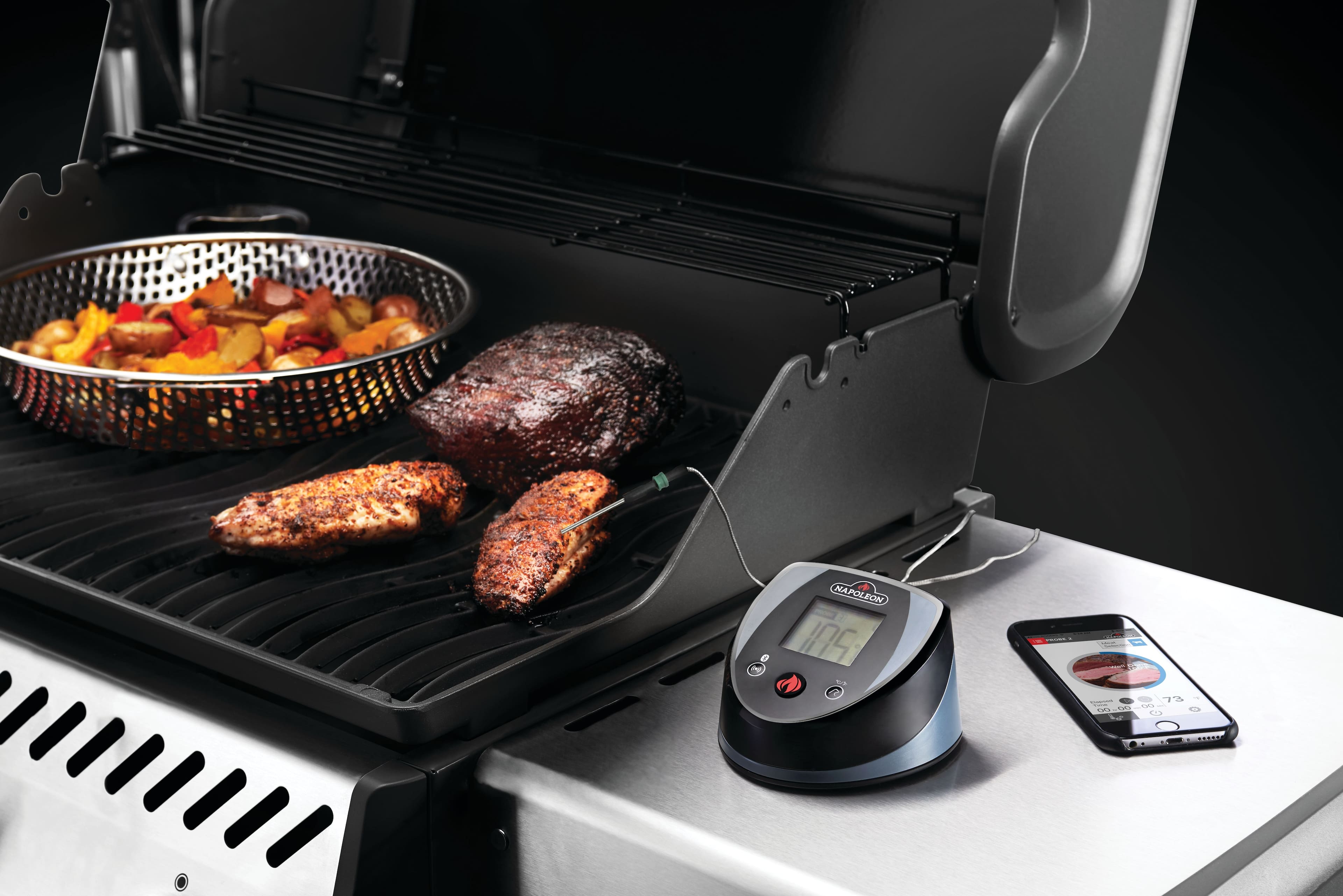 Alt View 13. Napoleon - ACCU-PROBE Bluetooth Enabled Thermometer - Black and Grey.