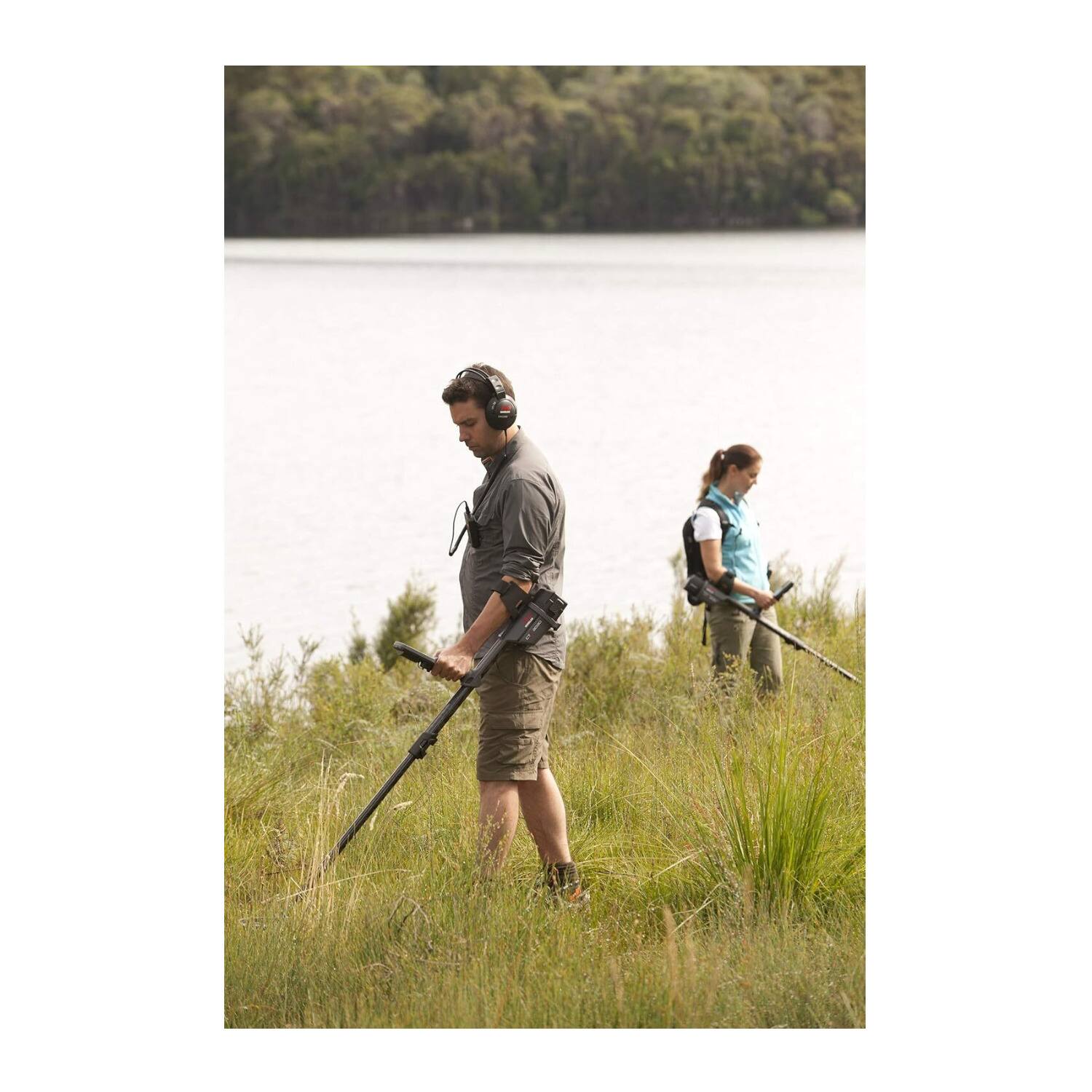 Back. Minelab - Minelab CTX 3030 All Terrain Waterproof Metal Detector.