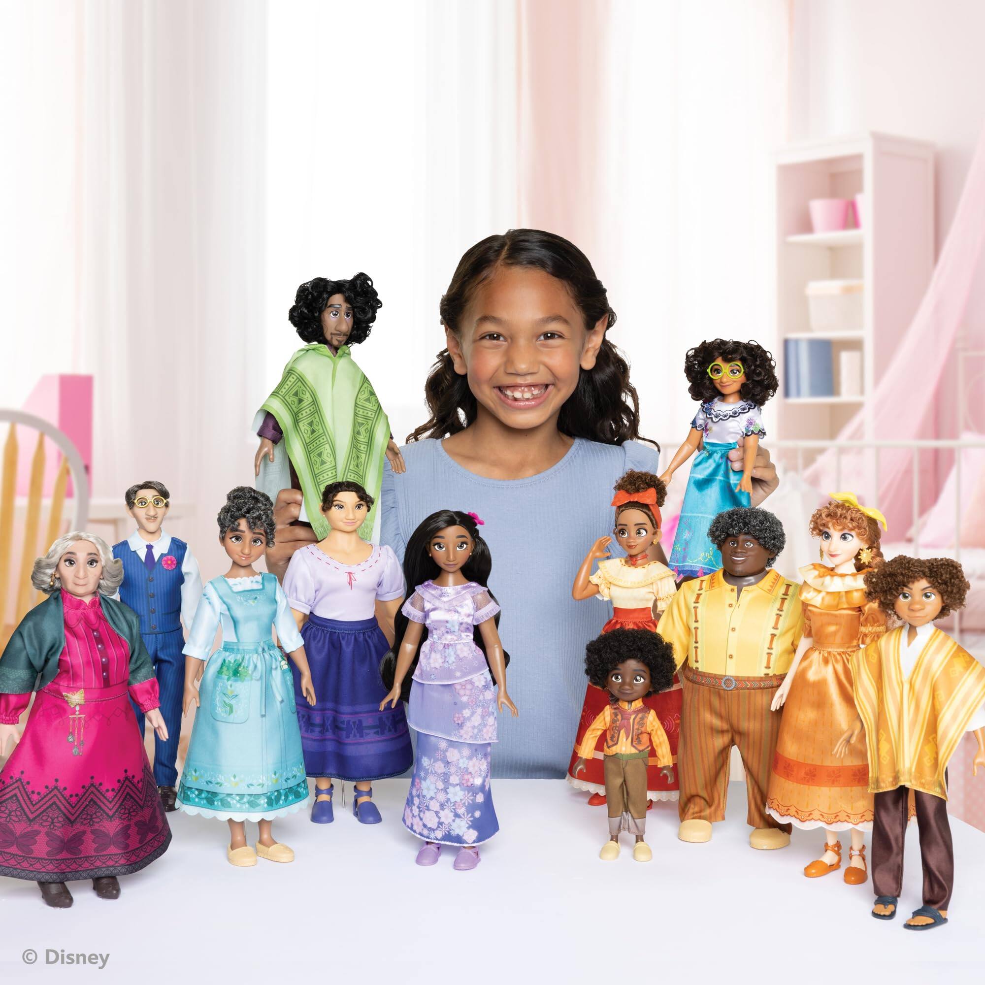 Disney - Encanto Ultimate Madrigal Family Dolls Gift Set Includes 12 Dolls