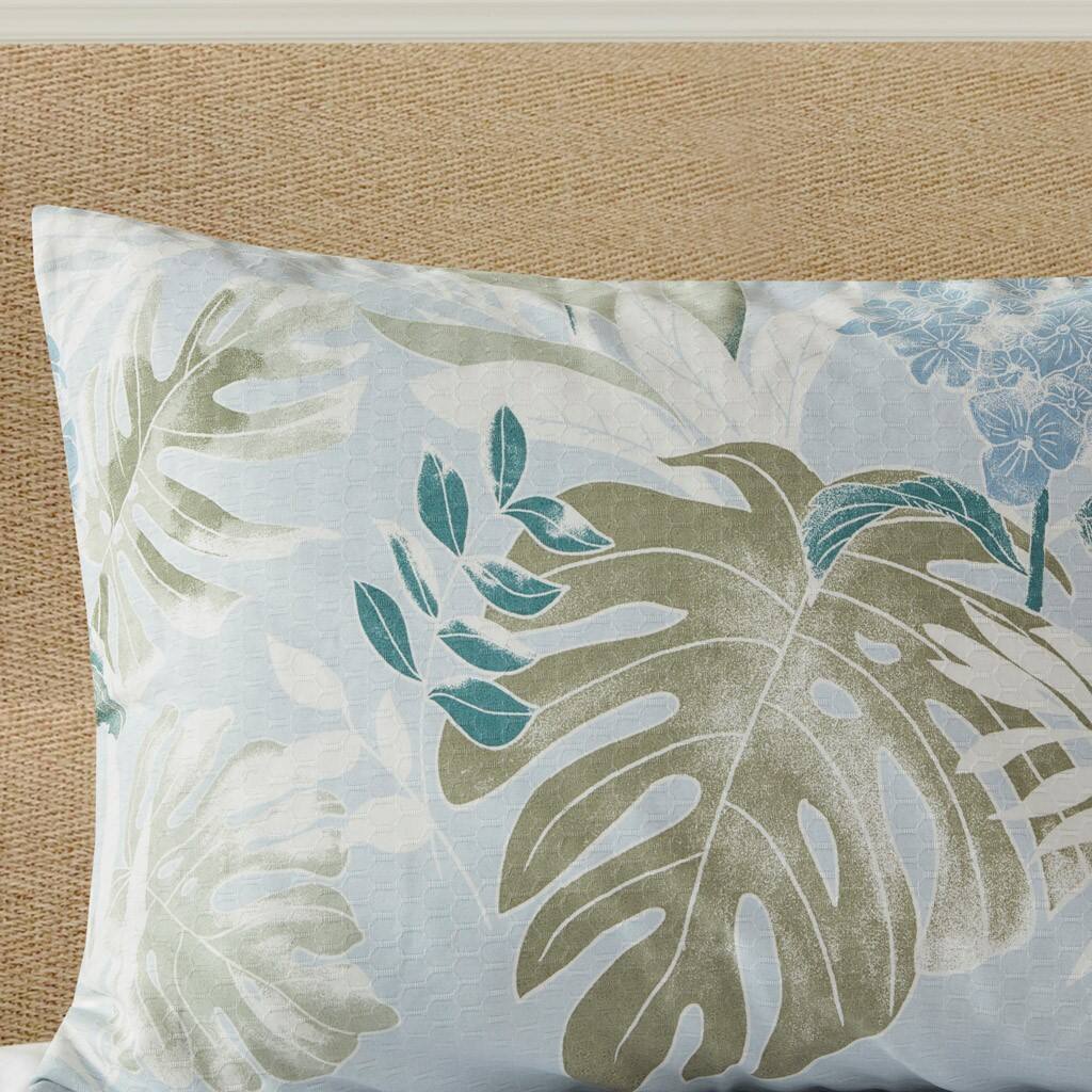 Alt View 3. Gracie Mills - Gracie Mills Romero Coastal Haven 6-Piece Oversized Cotton Comforter Set with Throw Pillow - Blue.