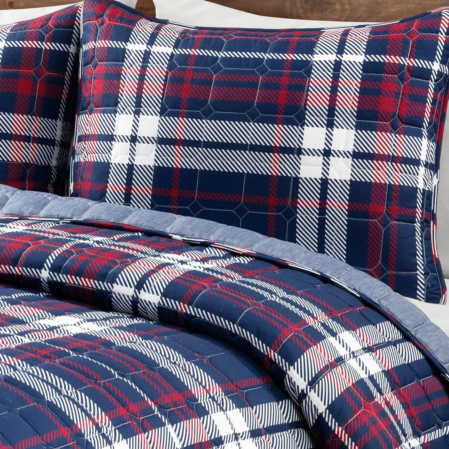 Left. Hivvago - Full/Queen Farmhouse Plaid 3 Piece Lightweight Reversible Quilt Set - Multi.