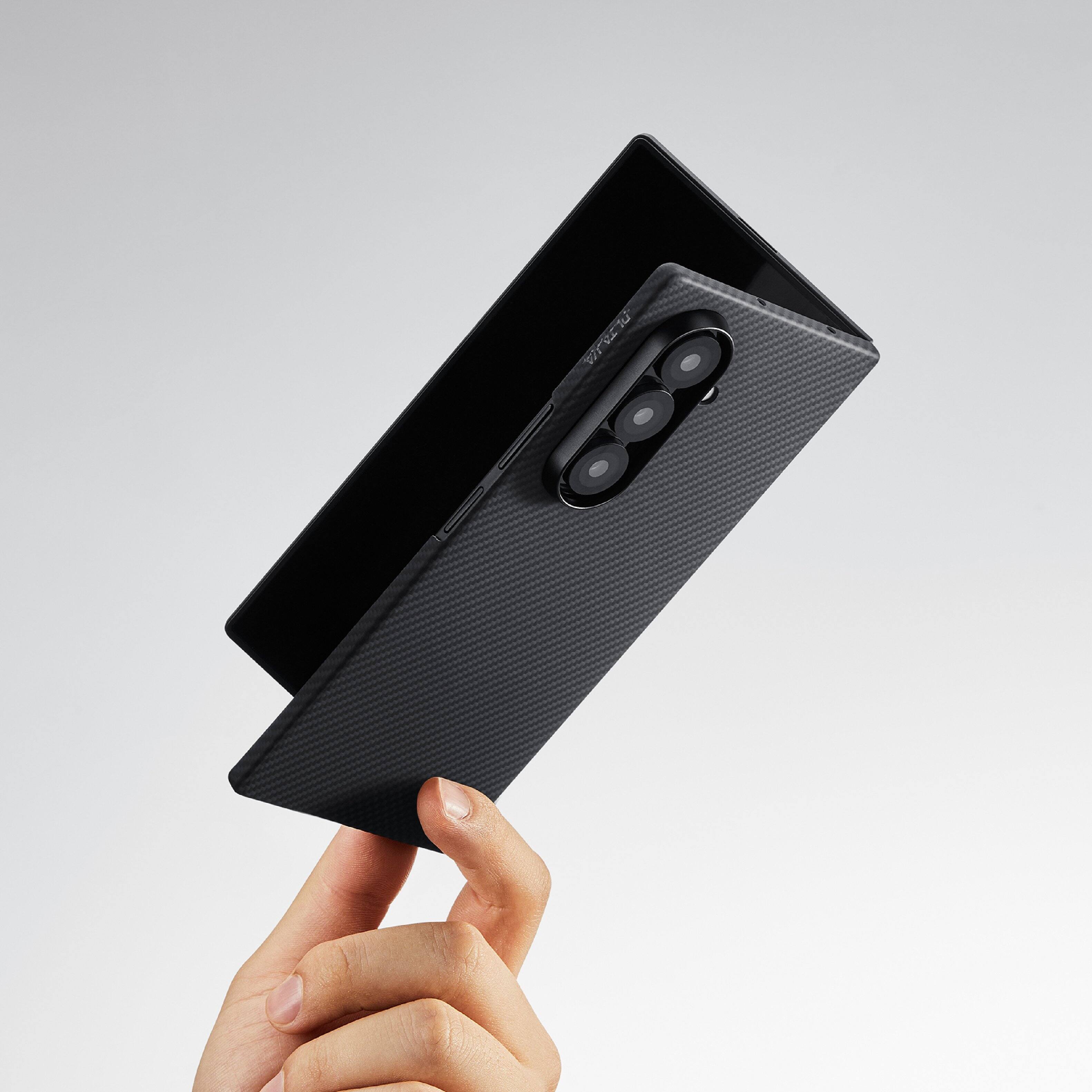 Alt View 4. Pitaka - Z Fold 7 MagSafe Case, Slim & Light Galaxy Z Fold 7 Case With Caseless Touch Feeling, Aramid Fiber, Back Cover Only - Black/Grey(Twill).