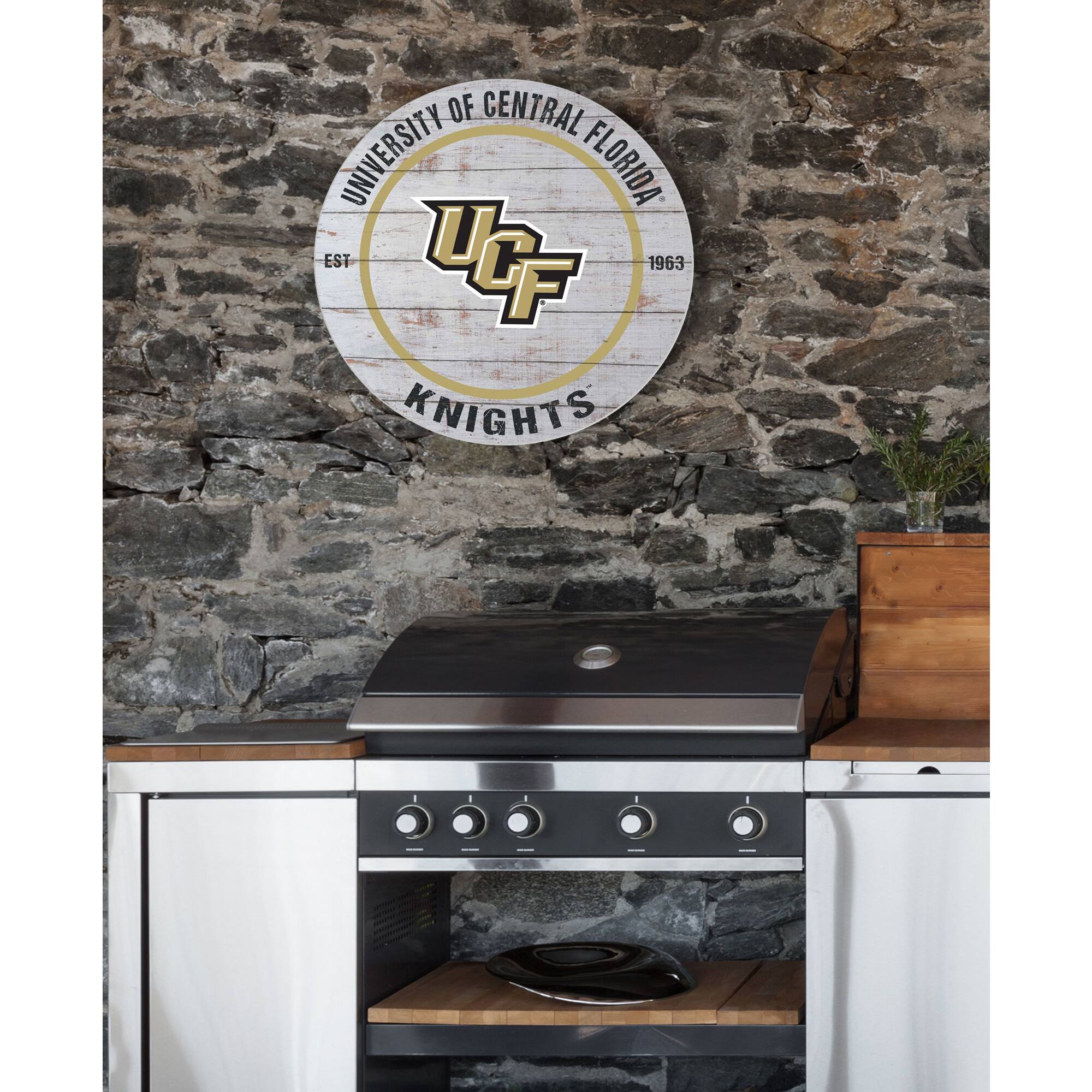 UNIVERSITY OF CENTRAL FLORIDA  
UCF  
EST 1963  
KNIGHTS