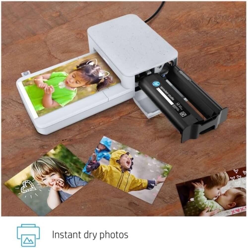 Sprocket Studio  
Instant dry photos