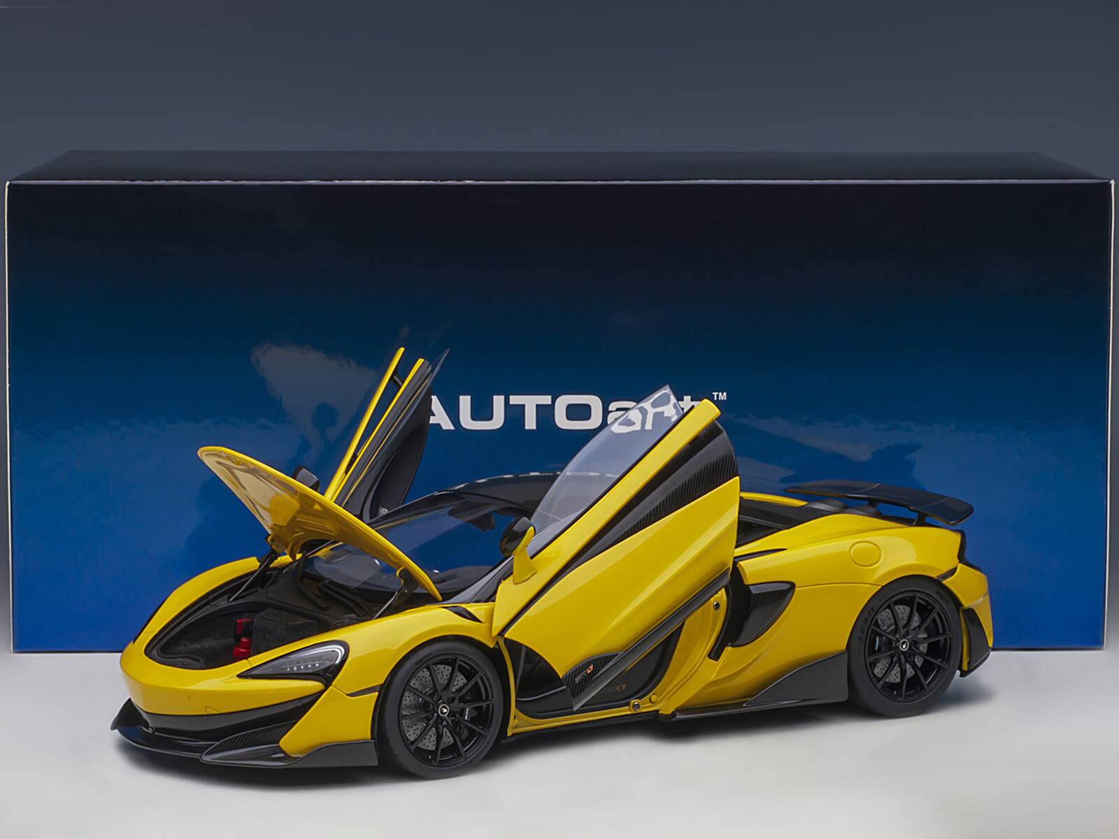 Alt View 5. Autoart - McLaren 600LT Sicilian Yellow and Carbon 1/18 Model Car by Autoart.