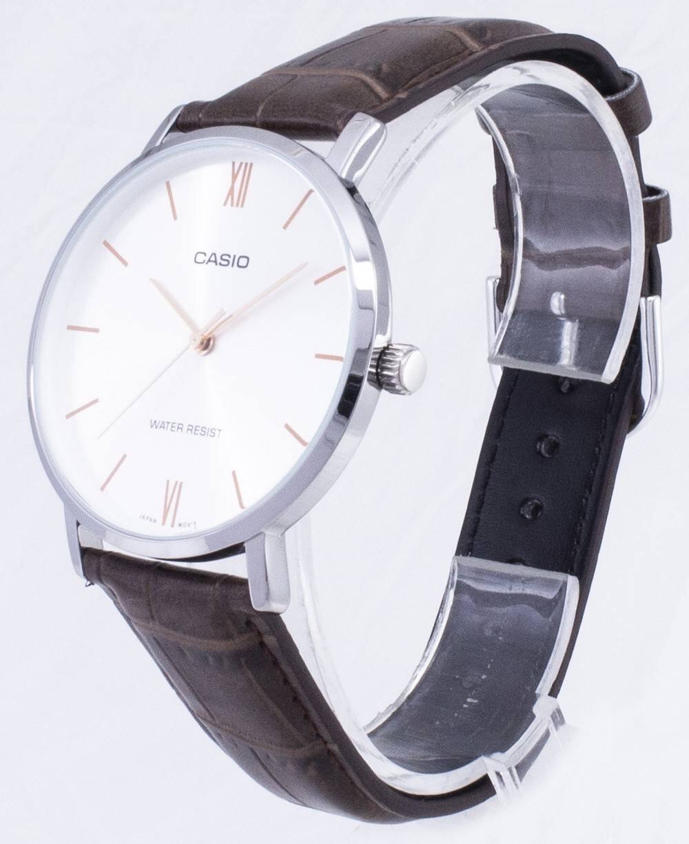 XII CASIO  
- WATER RESIST  
VI