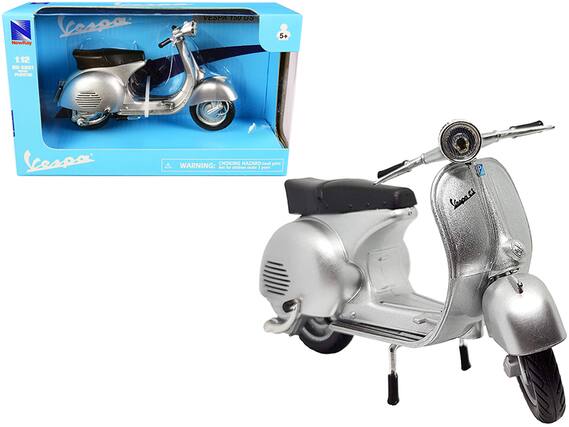 Vespa NewRay 1:12 BEE-CAST PLASTIC VESPA 150 GS
5+
WARNING: CHOKING HAZARD - Small parts. Not for children under 3 years.