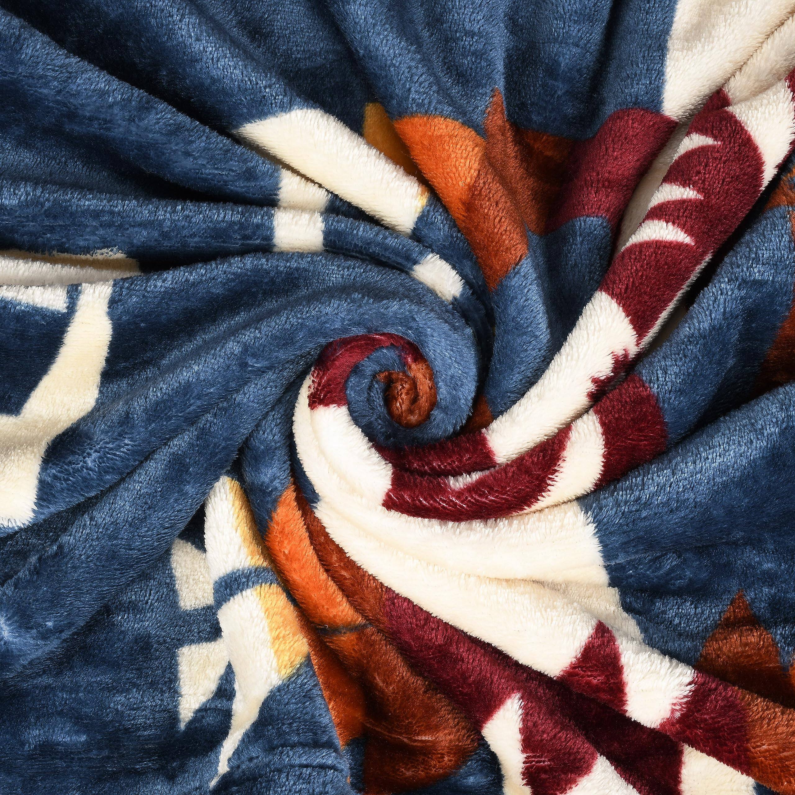 Alt View 2. Pacoar Cade - Wearable Blanket With Sleeves And Pocket Soft Comfy Fleece Snuggy Wrap Throws Robe For Women Men PolyesterWearable - Green.