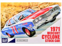 Skill 2 Model Kit 1971 Mercury Cyclone Stock Car 1/25 Plastic Model by MPC - Multicolor