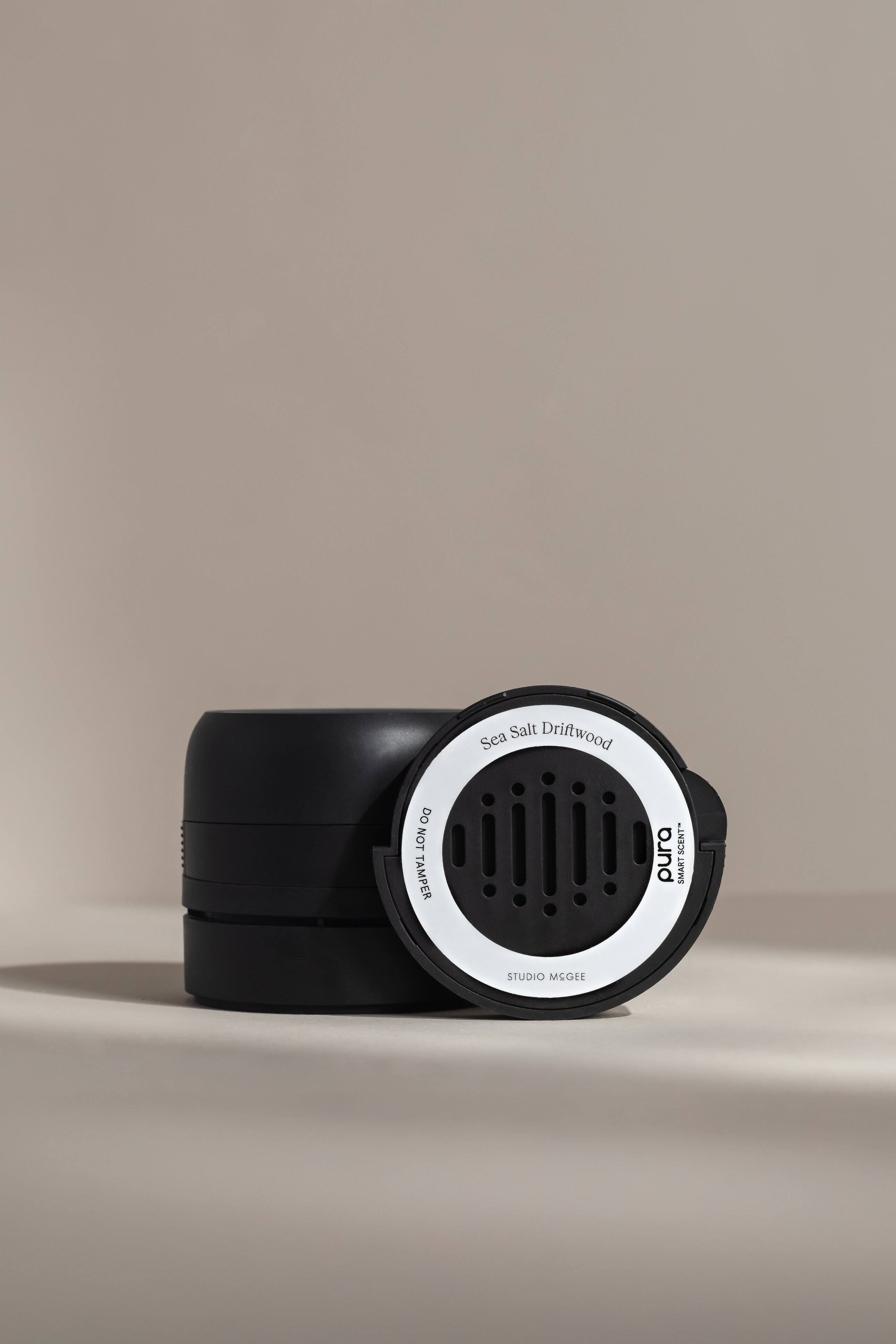 Sea Salt Driftwood  
pura  
SMART SCENT  
STUDIO McGEE  
DO NOT TAMPER