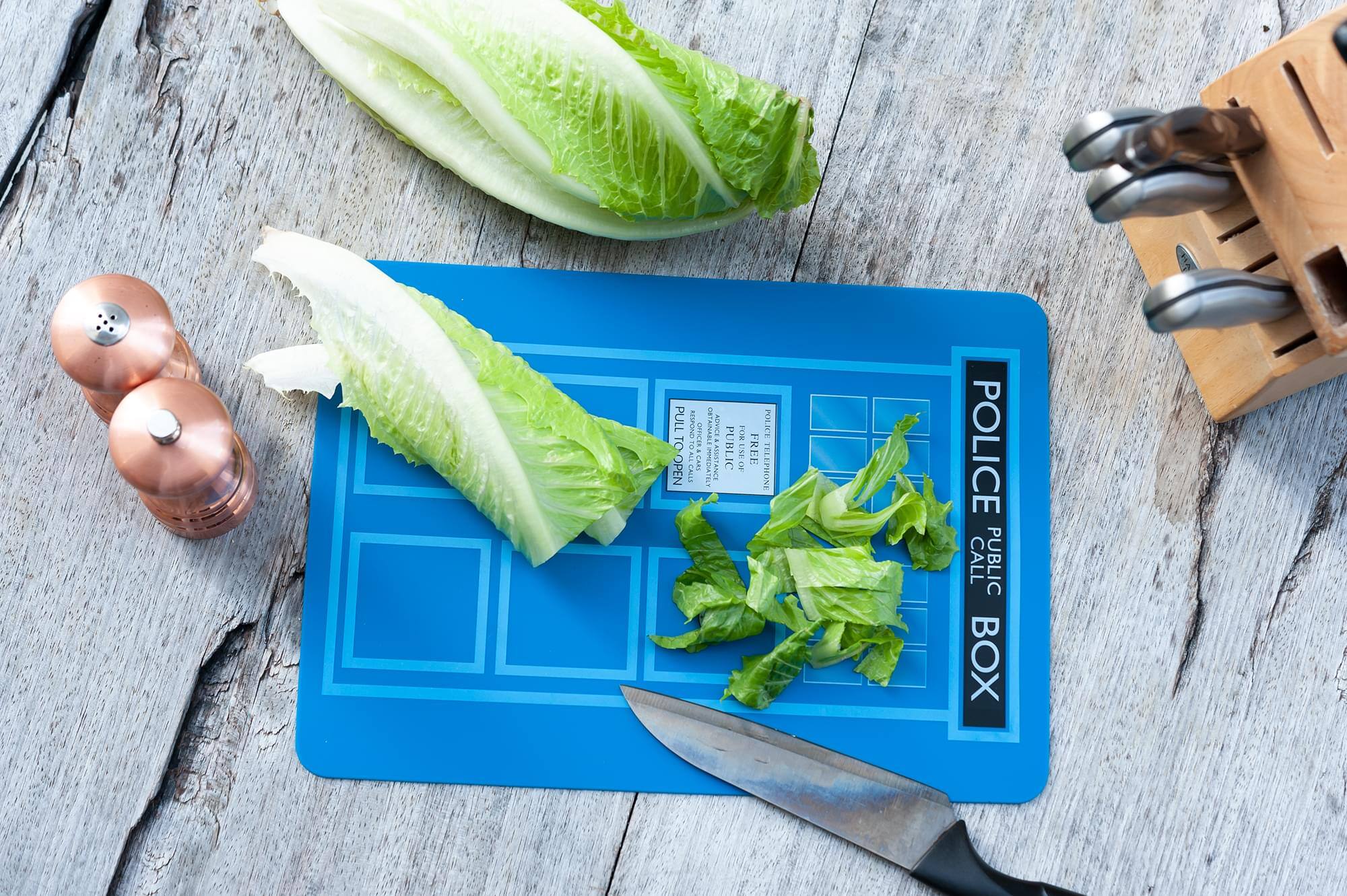 PULL UNLOCKABLE Y TO OFFICER OPEN DIAL CALL IMMEDIATELY USE 10 POLICE FREE TELEPHONE POLICE CALL PUBLIC BOX