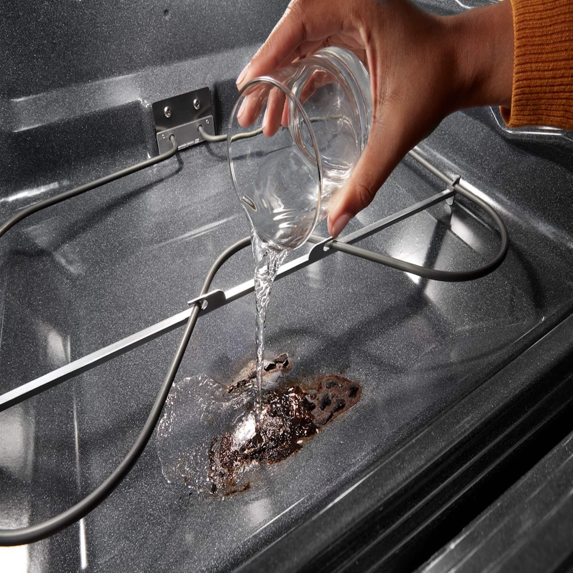 Alt View 17. Whirlpool - 5.3 Cu. Ft. Freestanding Electric Range with Cooktop Flexibility - Black Stainless.