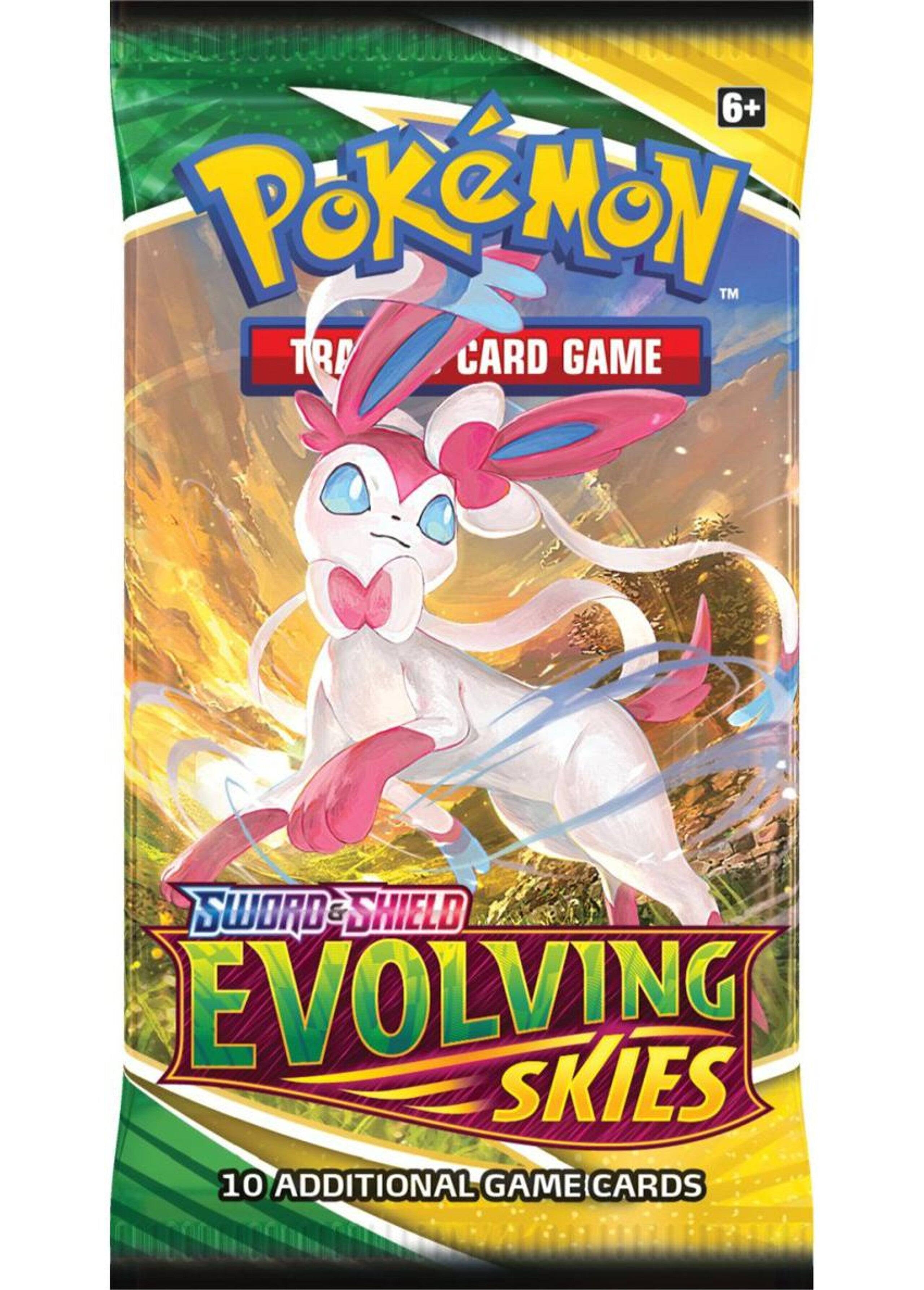 6+ Pokémon™ Trading Card Game Sword & Shield Evolving Skies 10 Additional Game Cards