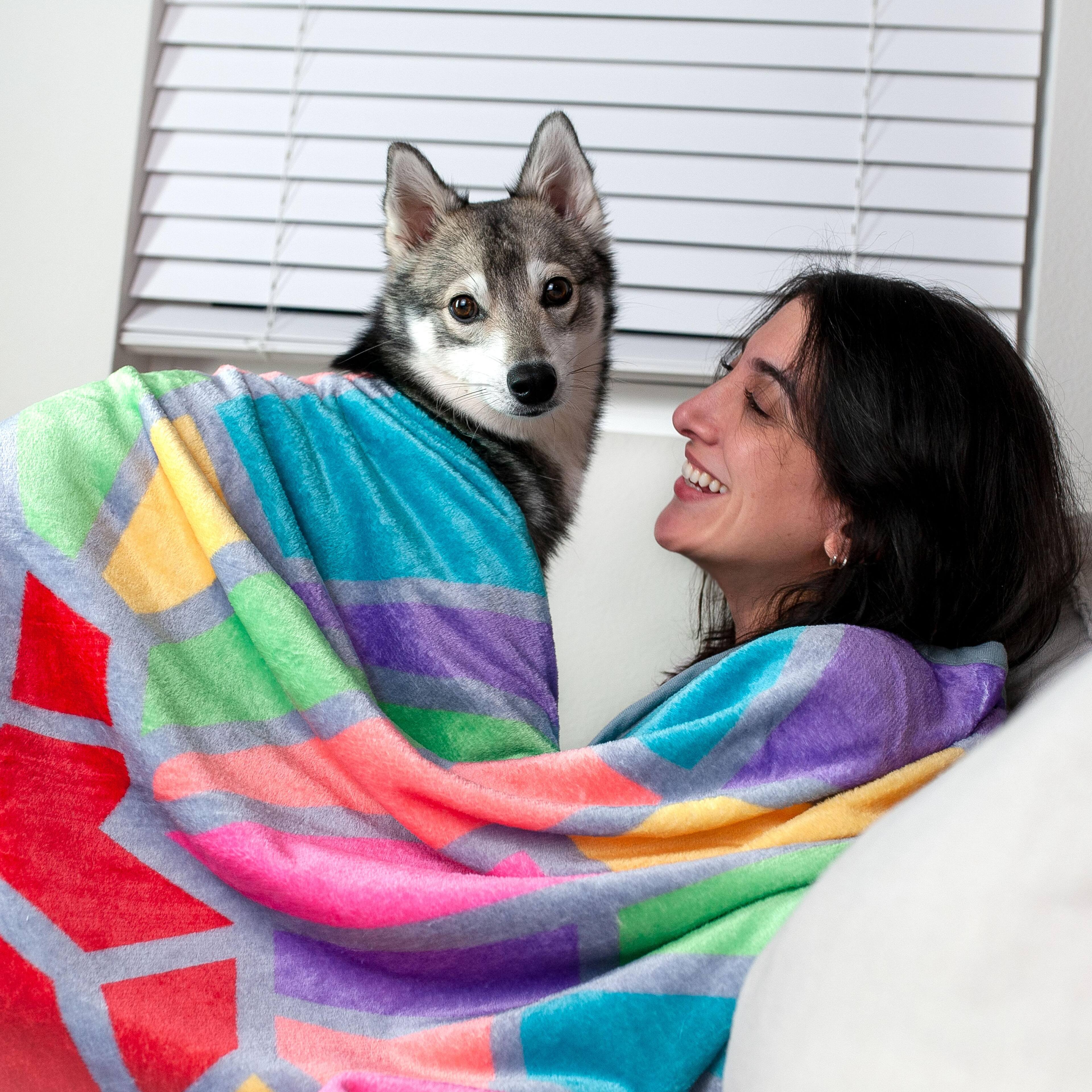 Alt View 4. Toynk - 2020 Sidewalk Chalk Inspired Mosaic Heart Throw Blanket | 45 x 60 Inches - Pink.