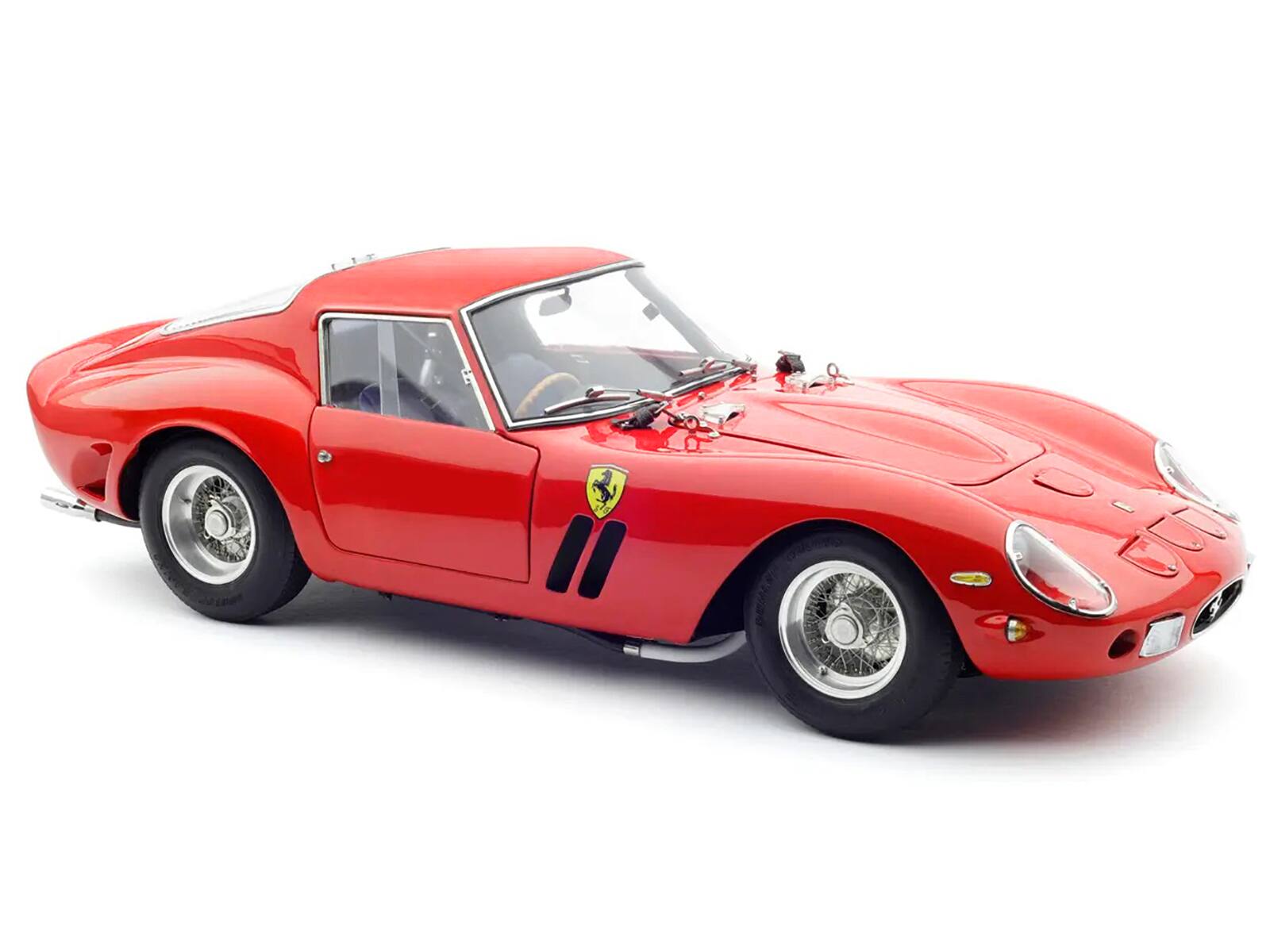 Alt View 1. CMC - Ferrari 250 GTO Red "Ron Fry - London Motor Show" (1962) Limited Edition to 2000 pieces Worldwide 1/18 Model Car by CMC.