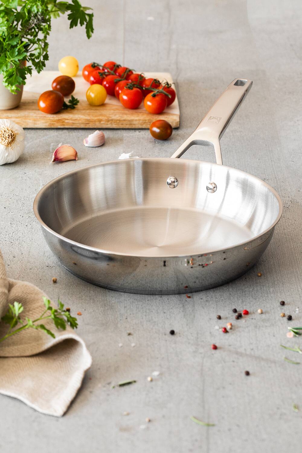 Alt View 4. BRA Cookware - Signature Stainless Steel Professional Frypan, 11-Inch - Silver.