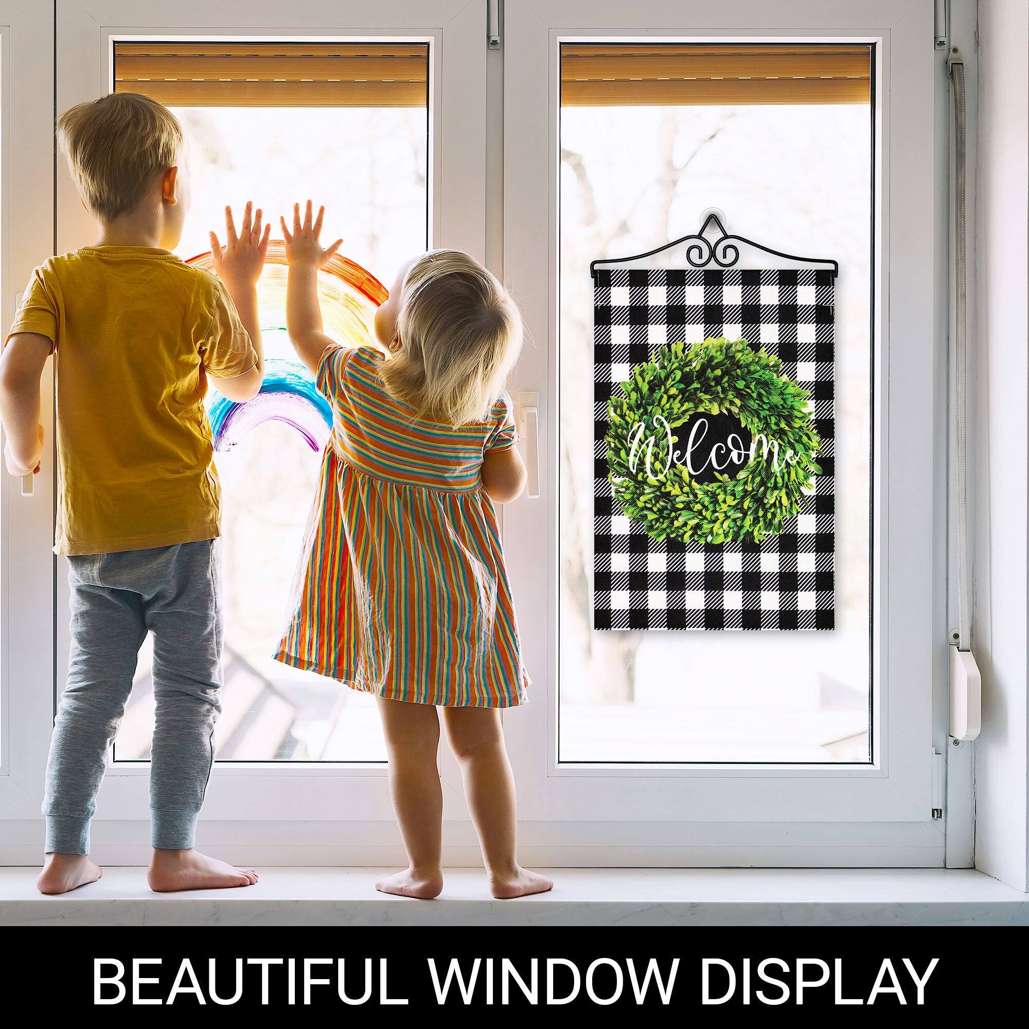 Welcome  
BEAUTIFUL WINDOW DISPLAY
