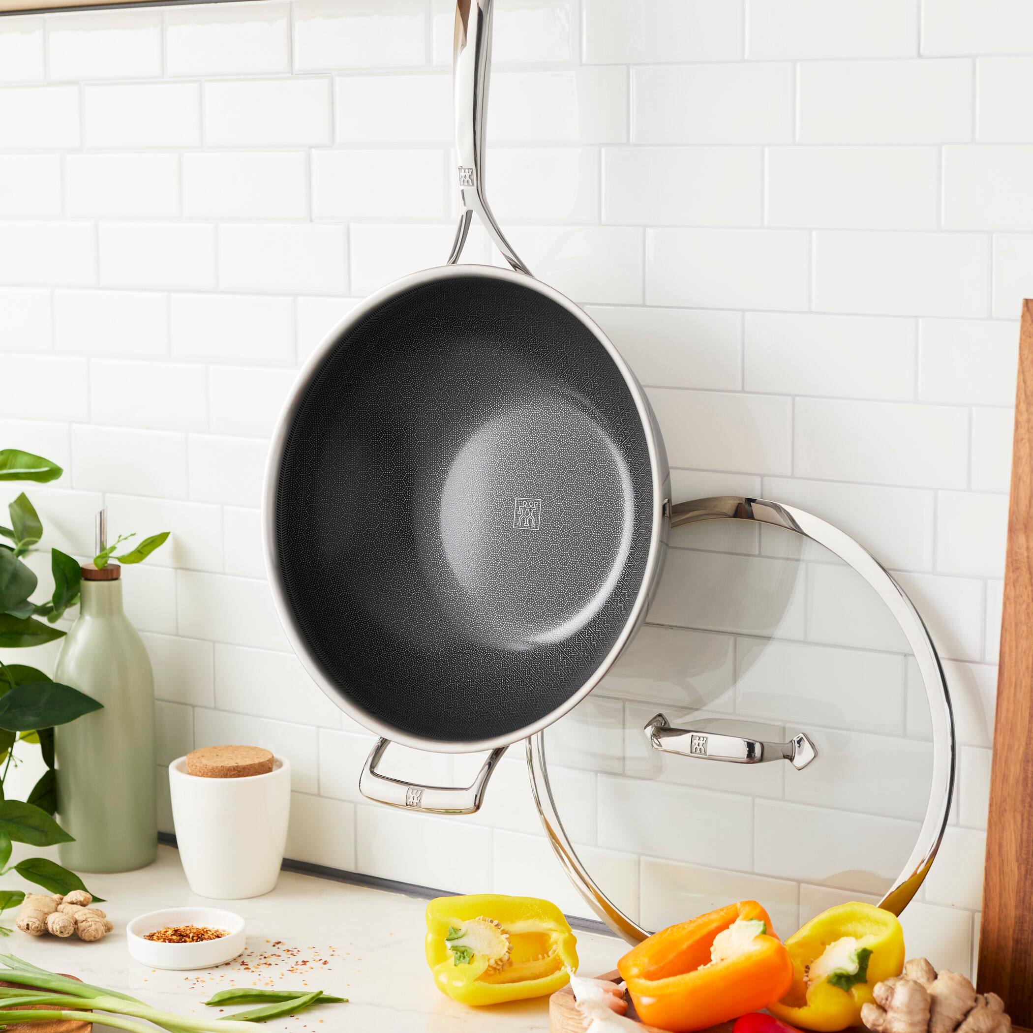 Alt View 7. ZWILLING - ZWILLING Peak 12-inch Stainless Steel Ceramic Nonstick Dual Performance Wok with Lid - Stainless Steel.