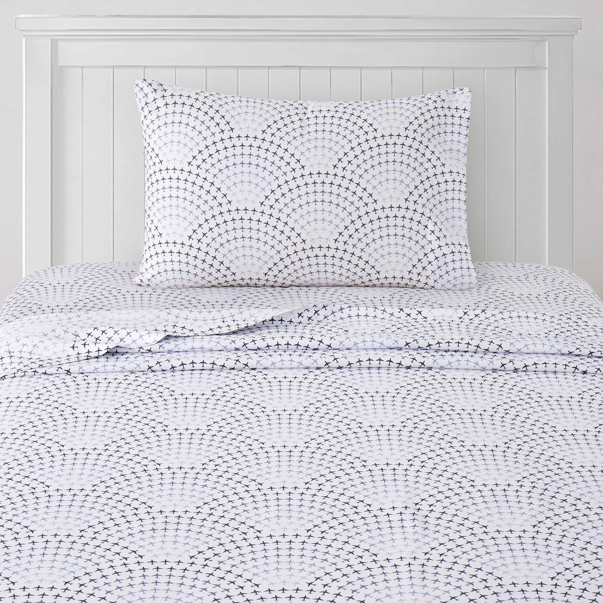 Angle. Sweet Home Collection - Kids' Printed Classic & Bright Ultra Soft Microfiber Sheet Sets - Twin - Airplanes.