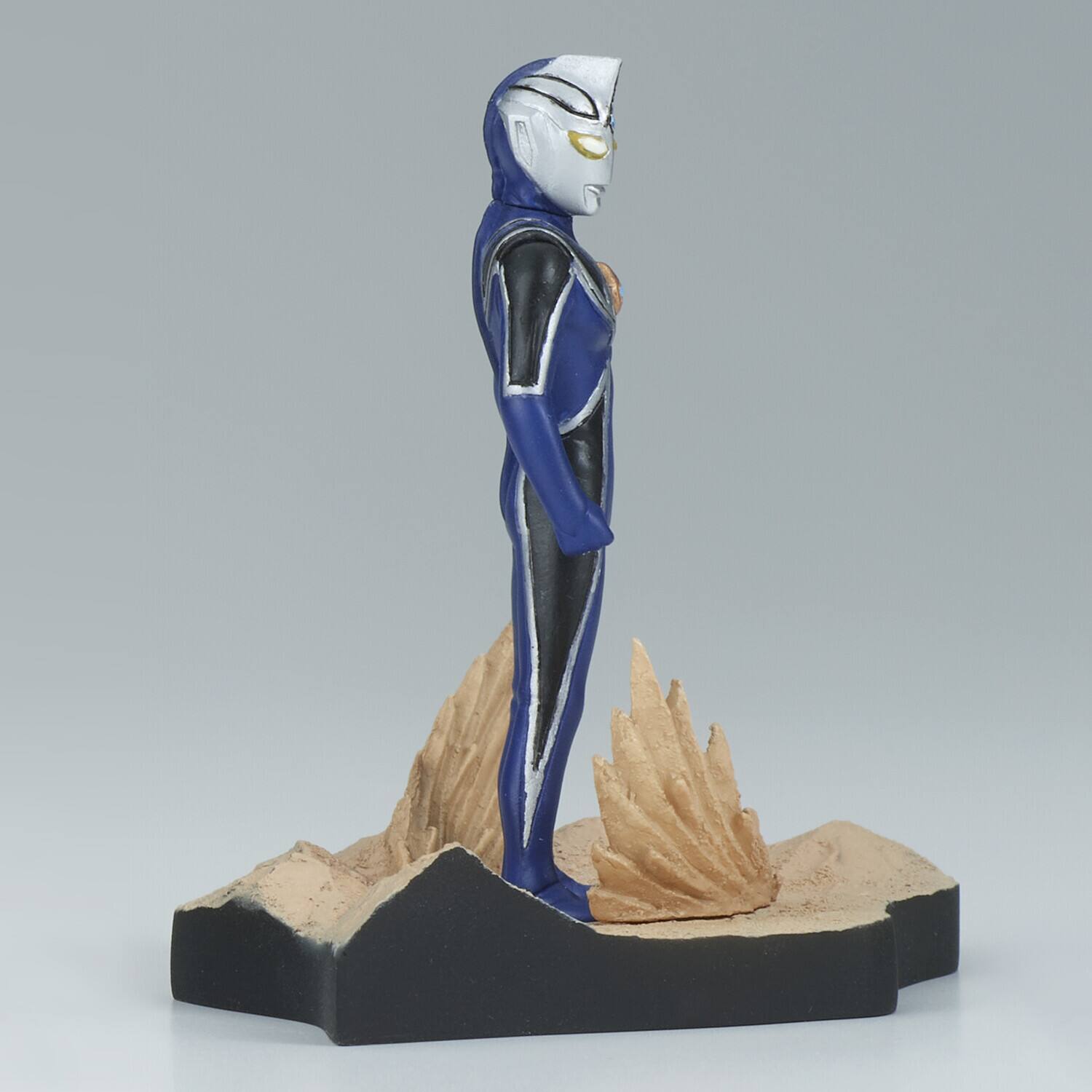 Alt View 1. PopMarket - BanPresto - Ultraman Gaia - Special Effects Stagement - Ultraman Gaia #3 (C: Ultraman Agul)   - COLLECTIBLES - Multicolor.