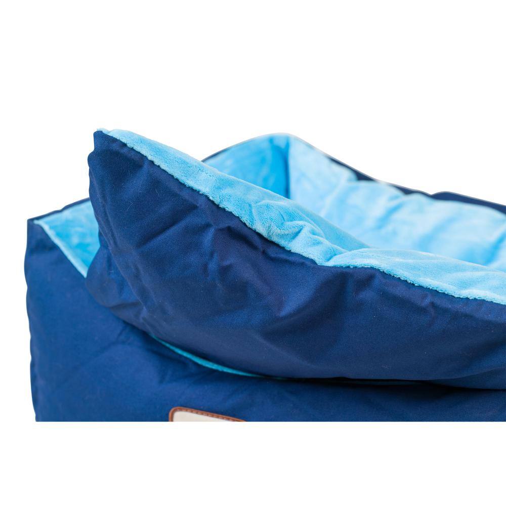 Angle. Armarkat - Pet Bed Blue - Blue.