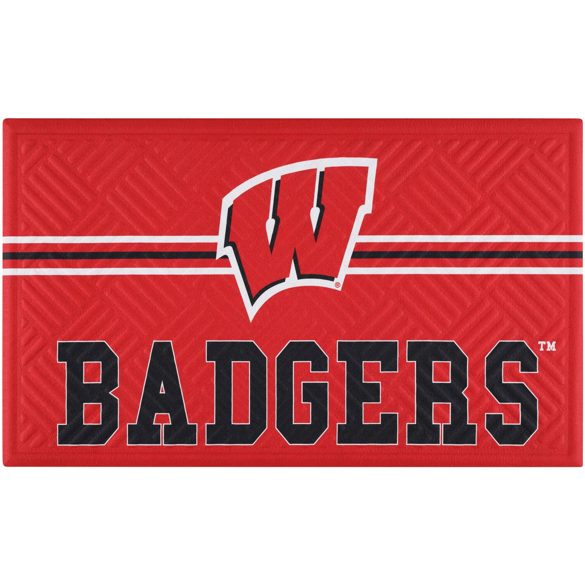 Front. Evergreen Enterprises - Wisconsin Badgers Embossed Door Mat - Multicolor.