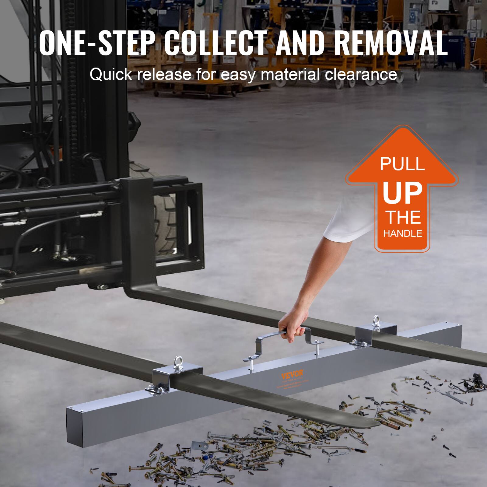 ONE-STEP COLLECT AND REMOVAL  
Quick release for easy material clearance  

PULL UP THE HANDLE