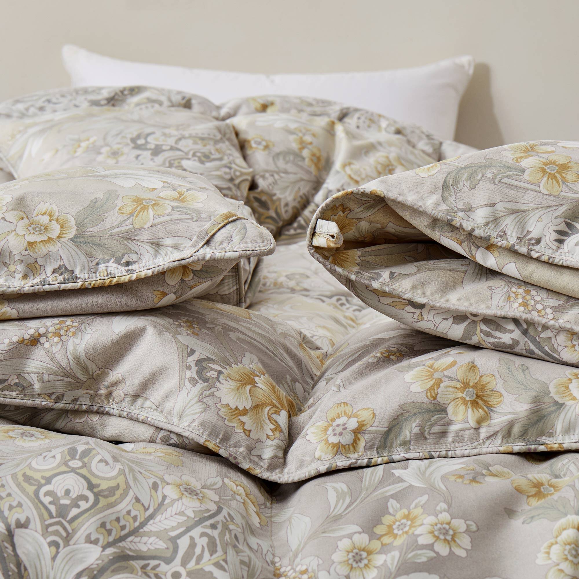 Alt View 1. Peace Nest - Peace Nest All Season Paisley Floral Goose Feather Fiber Comforter Duvet Vintage Style, Yellow Paisley, Twin - Yellow Paisley.
