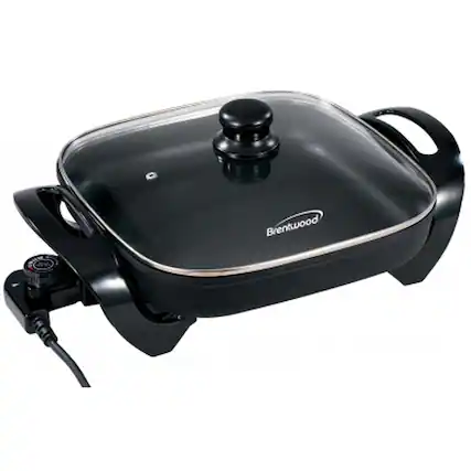Front. Brentwood - Brentwood 12 in. Electric Skillet with Glass Lid in Black - Black.