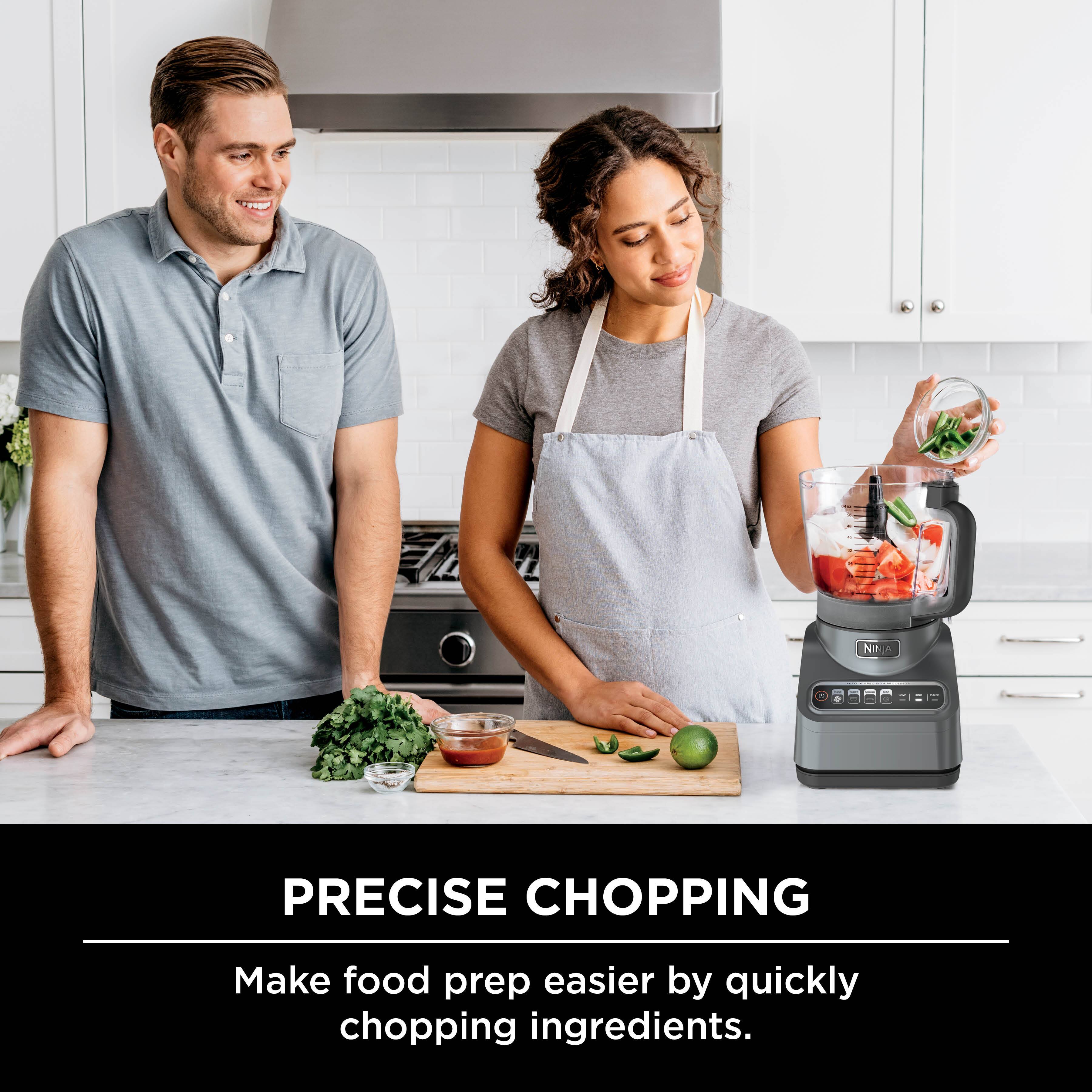 PRECISE CHOPPING Make food prep easier by quickly chopping ingredients.
