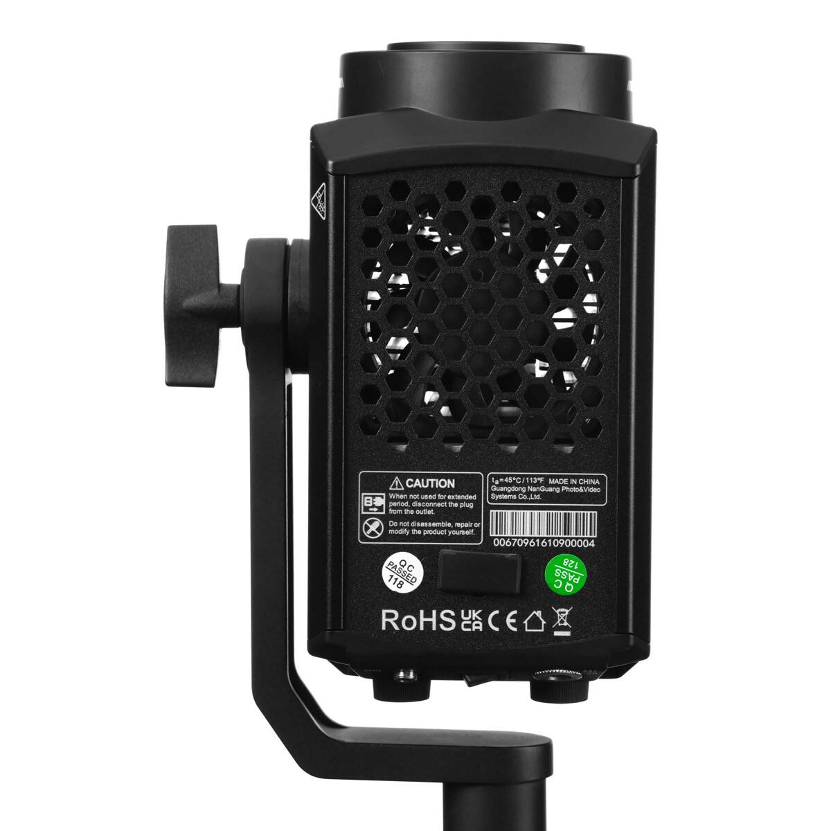 g=45°C/113°F MADE IN CHINA  
CAUTION  
Guangdong NanQuang Photo/Video Systems Co., Ltd.  
When not in use, disconnect the plug from the outlet. Do not disassemble, repair or modify the product yourself.  
00670961610900004  
QC 128  
PASSED 118  
PASS  
RoHS UK