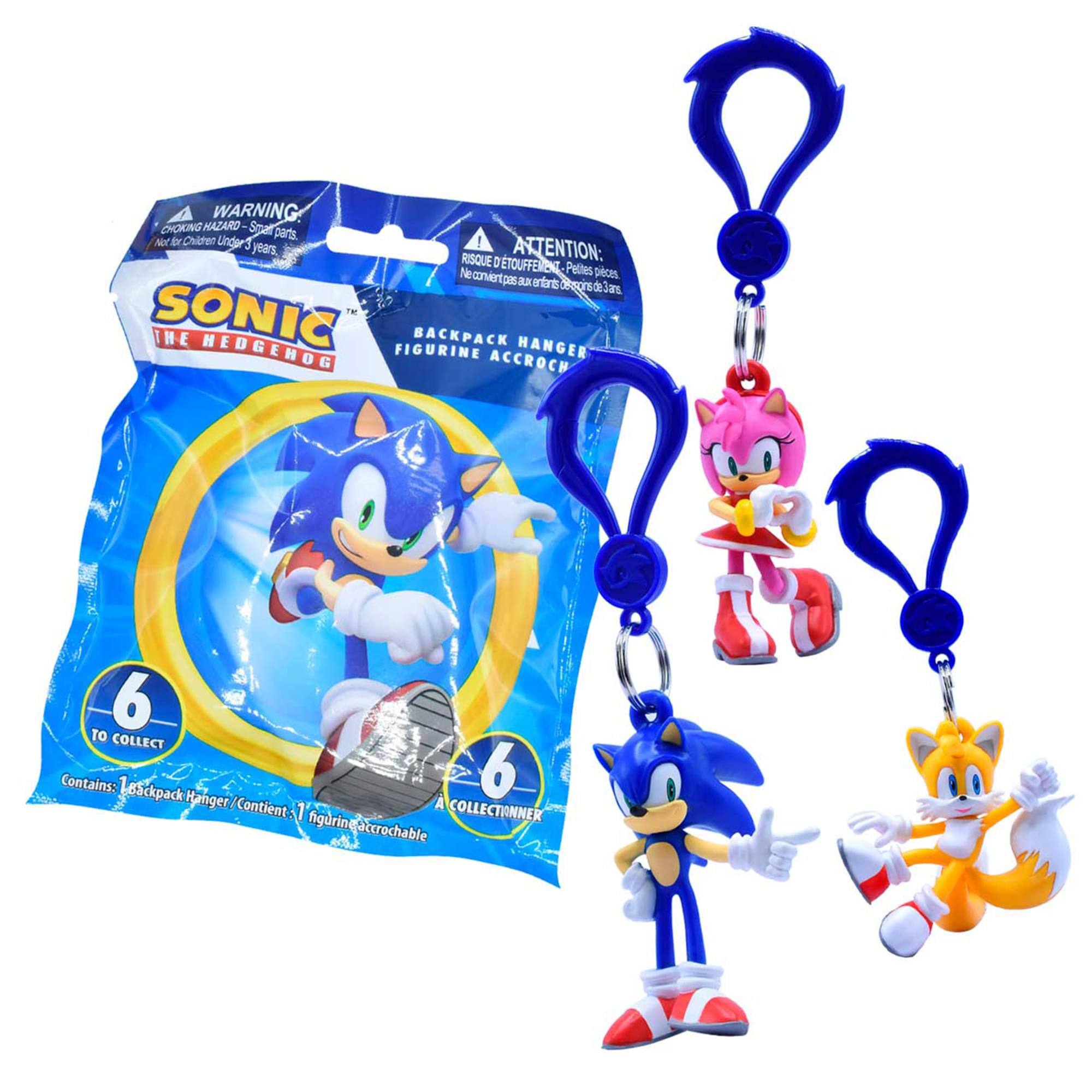 WARNING CHOKING HAZARD: Small parts. Not for children under 3 years. ATTENTION: RISQUE D'ÉTOUFFEMENT: Ne convient pas aux enfants de moins de 3 ans. SONIC THE HEDGEHOG FIGURINE BACKPACK HANGER ACCROCHABLE Contains: 1 Backpack Hanger / Contient: 1 figurine accrochable