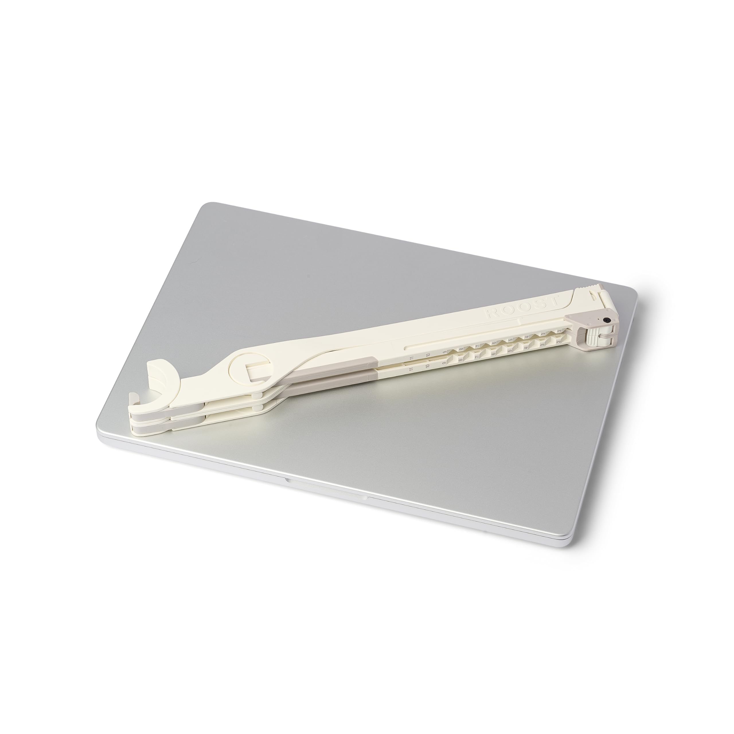 Angle. HongFei - V3 Plus - Ultra Portable and Adjustable Laptop Stand - Quick-Release Height Adjustment, 5 to 14 inch Screen. - Dune.